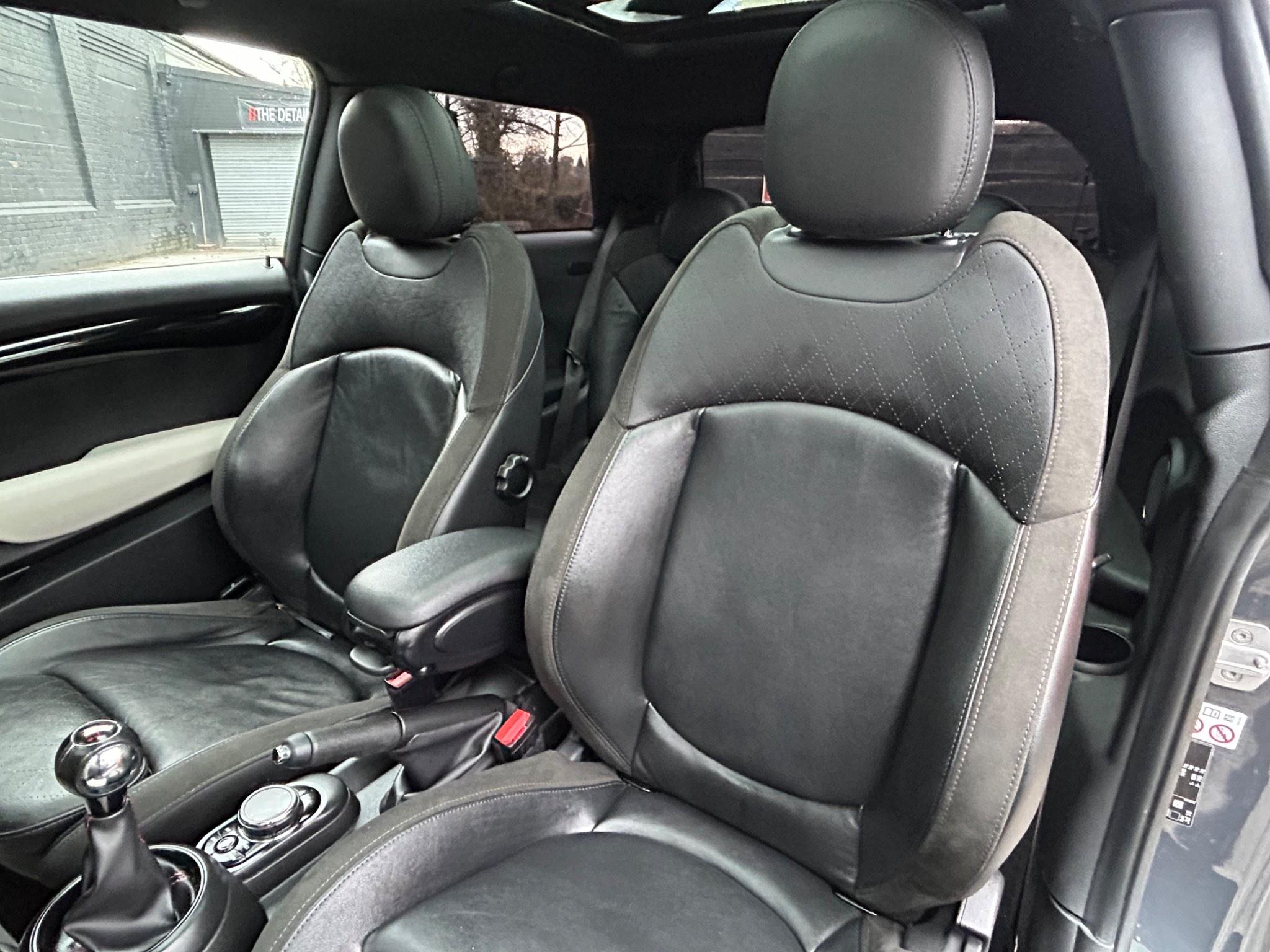 Mini Hatch view 7