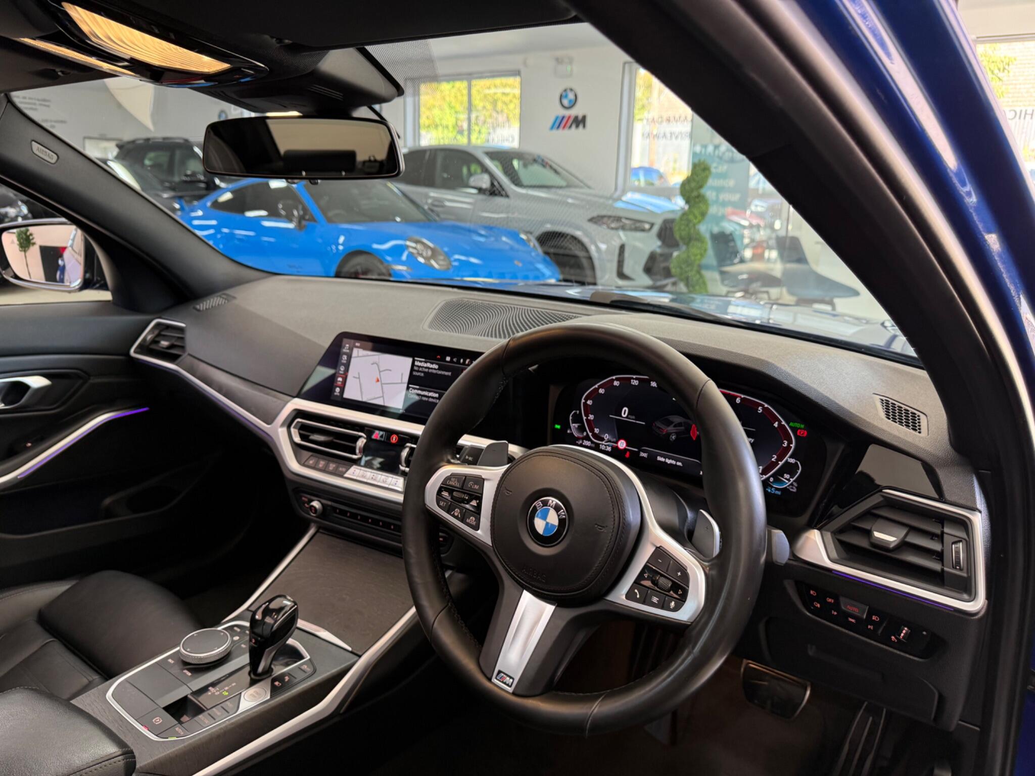 BMW 3 Series view 31