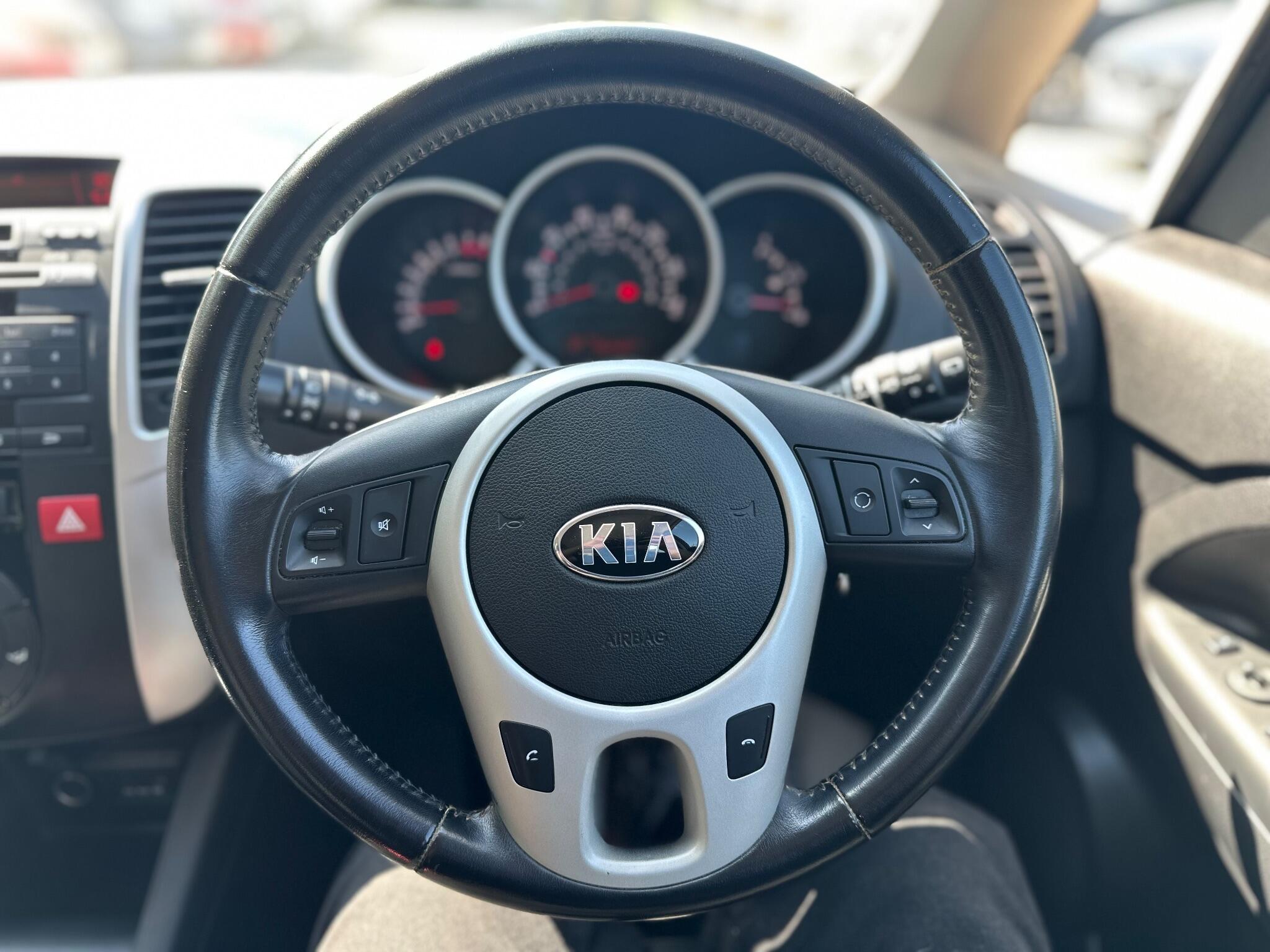 Kia Venga view 27