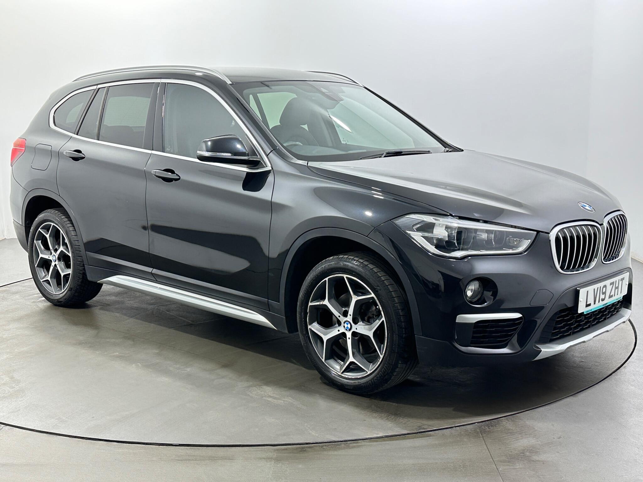 BMW X1 main image