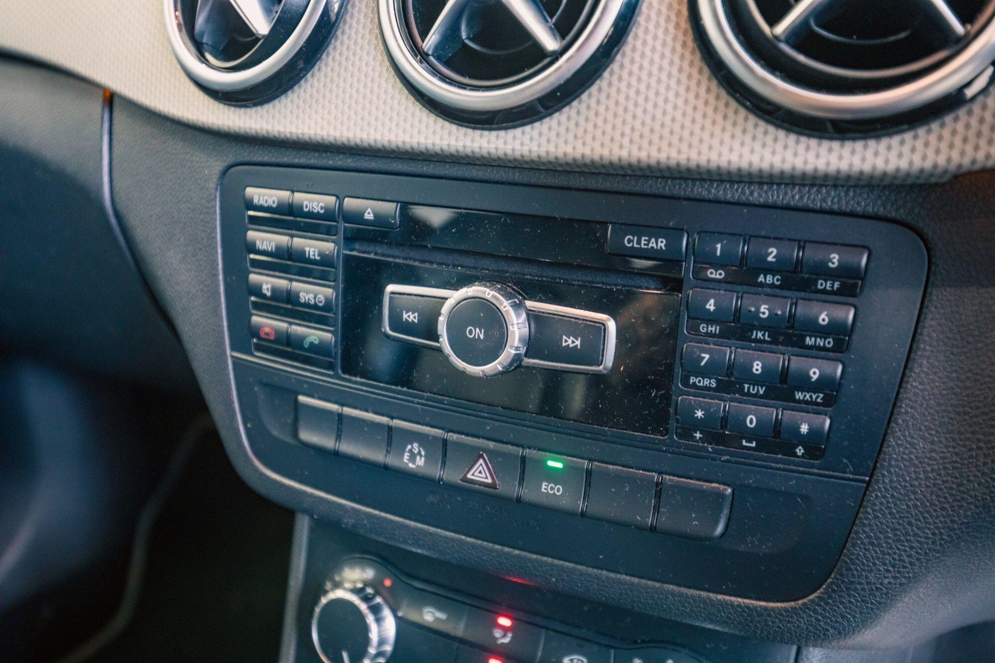 Mercedes-Benz B-Class view 18