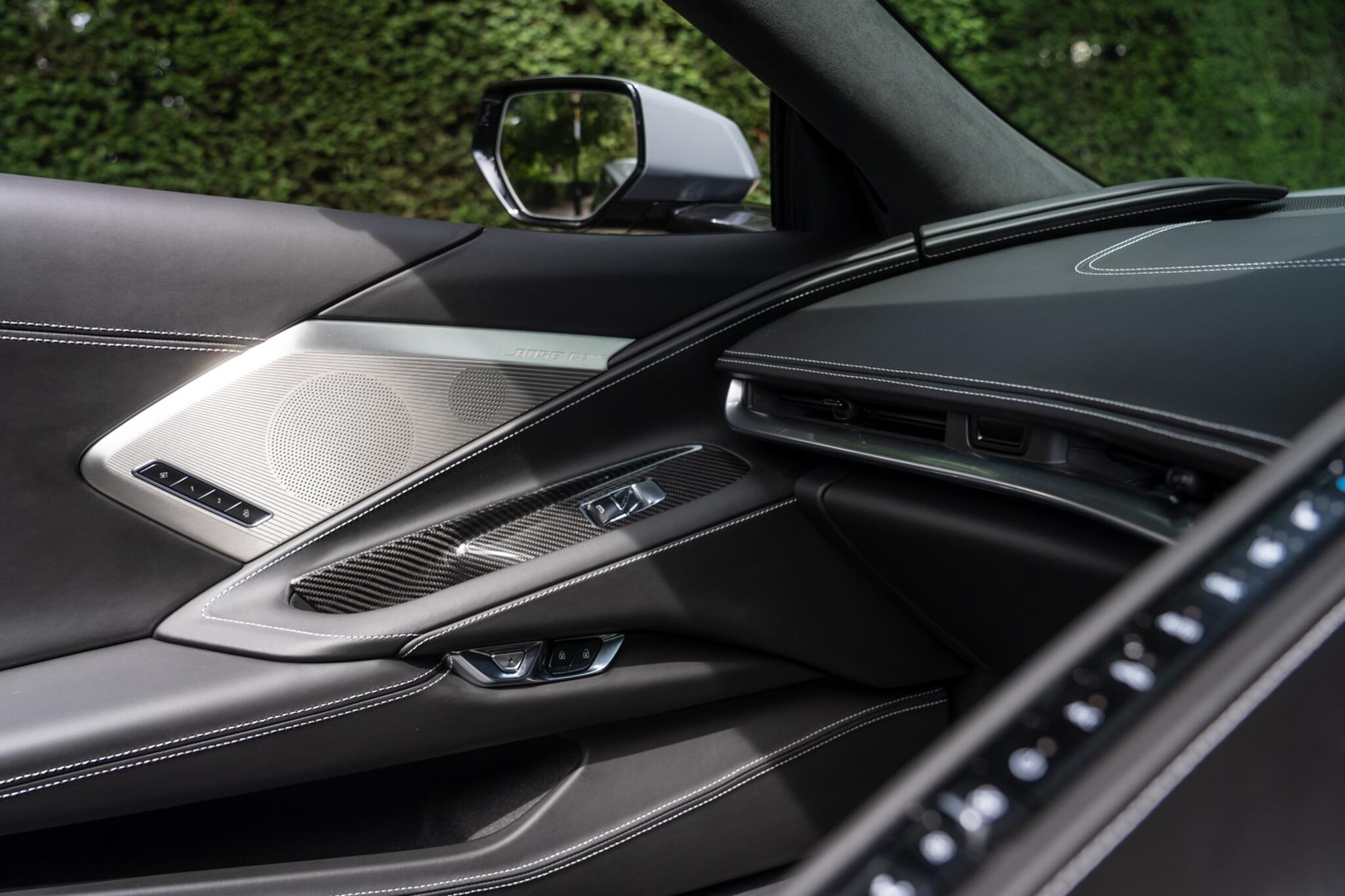 Chevrolet Corvette Stingray view 38
