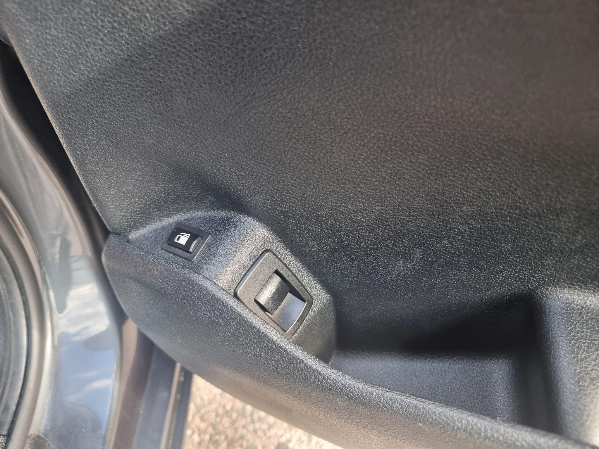 BMW 2 Series view 29