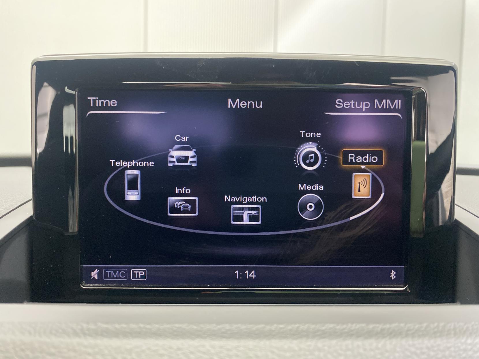 Audi Q3 view 39