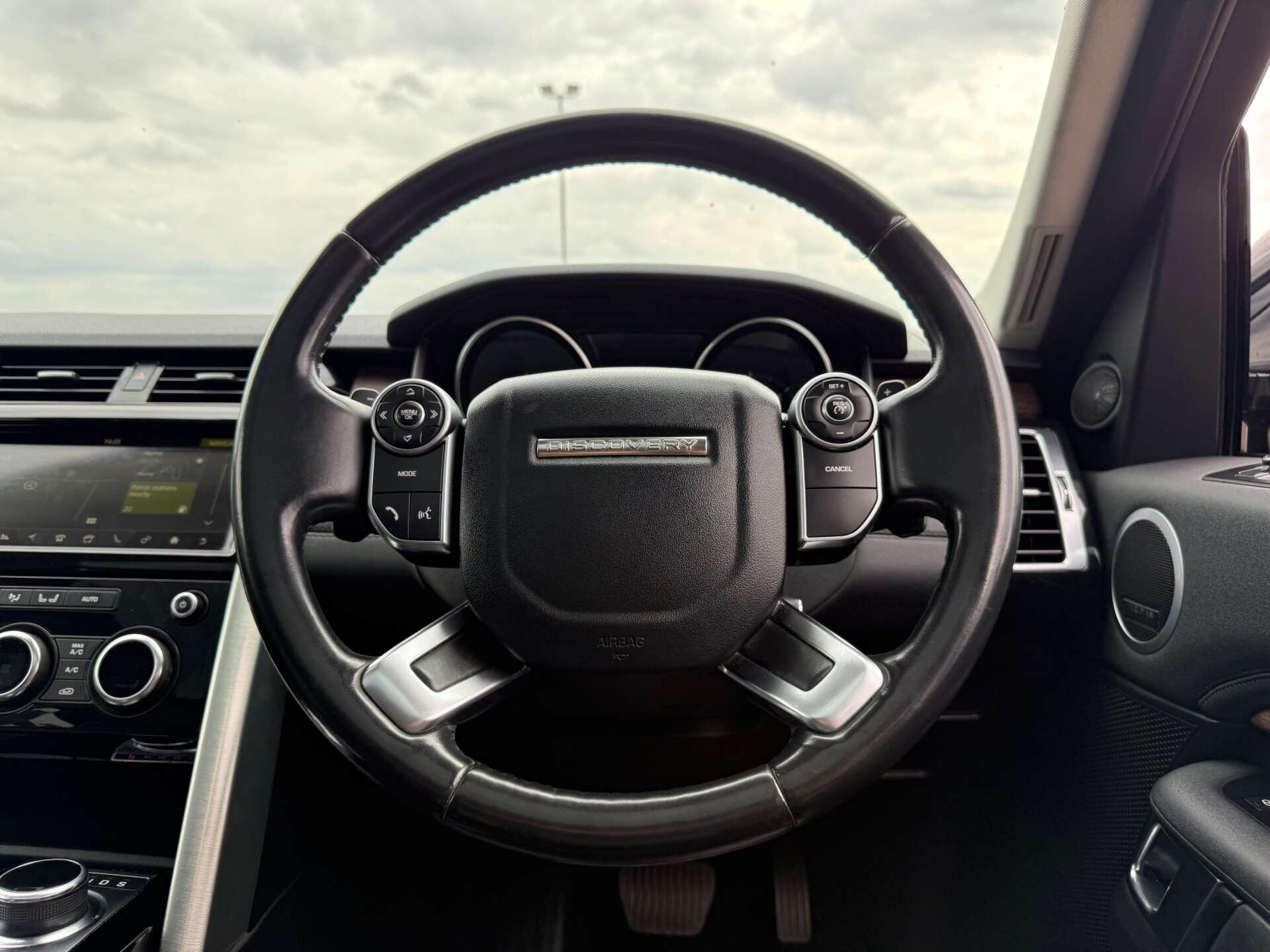 Land Rover Discovery view 78