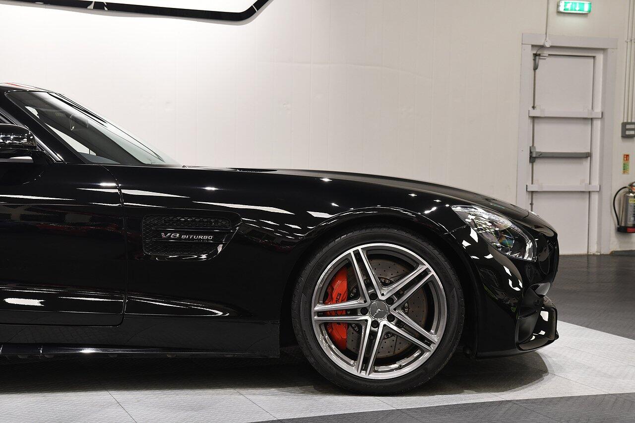 Mercedes-Benz AMG GT view 35