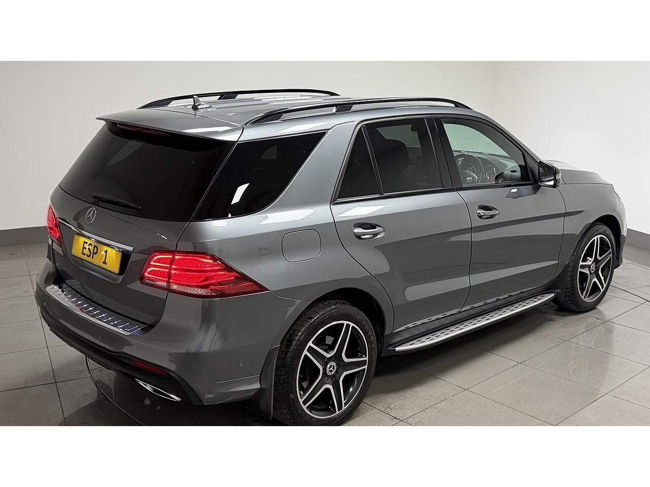 Mercedes-Benz Gle view 11