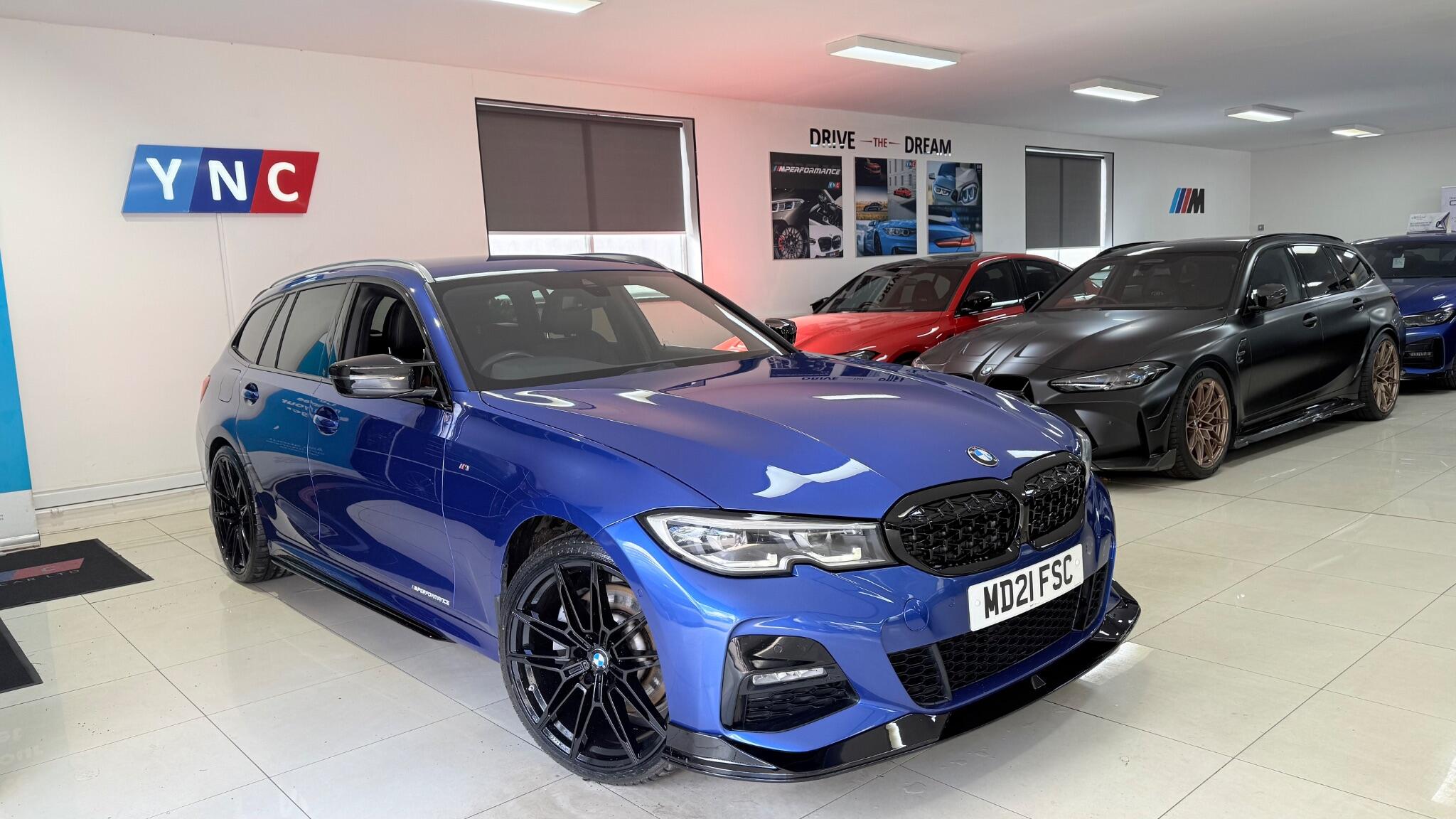 BMW 3 Series view 32
