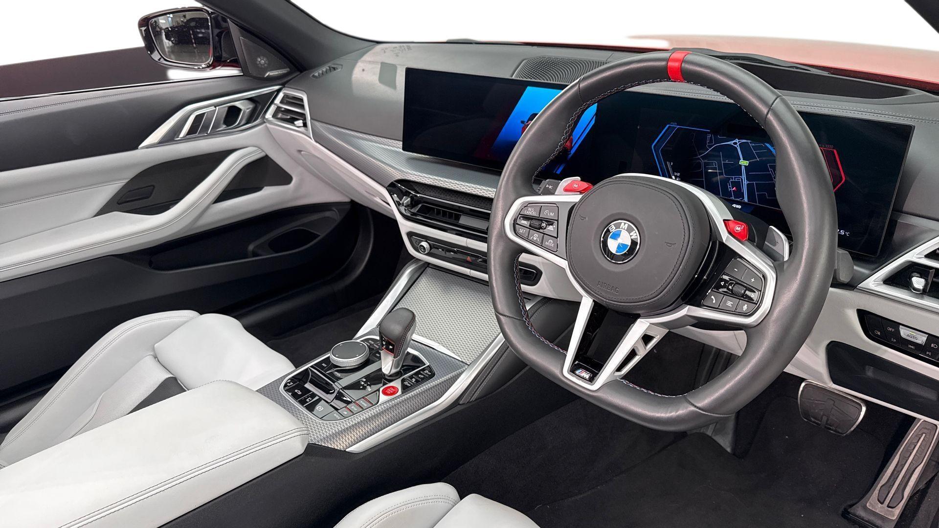 BMW M4 view 6