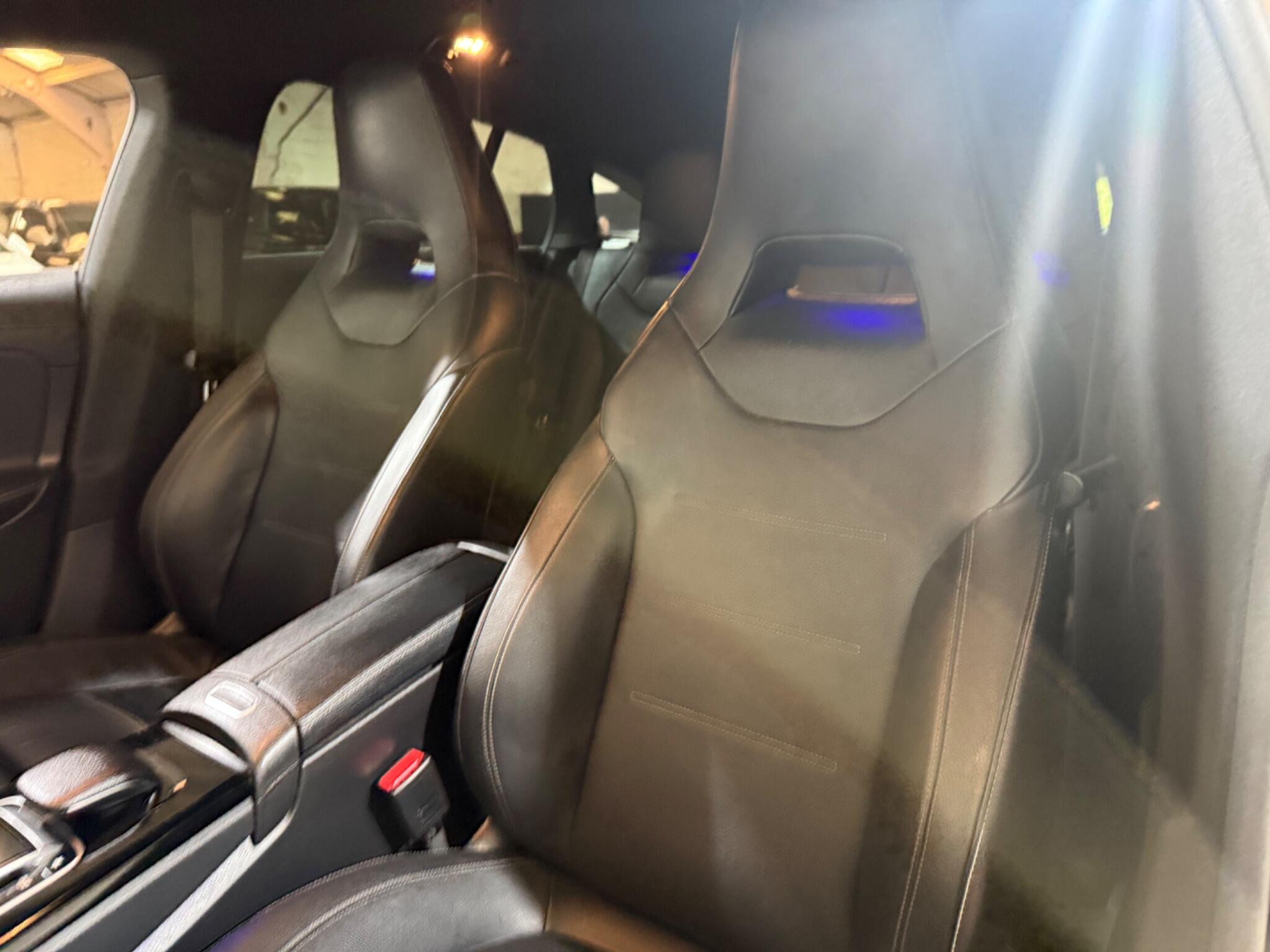 Mercedes-Benz Cla view 54