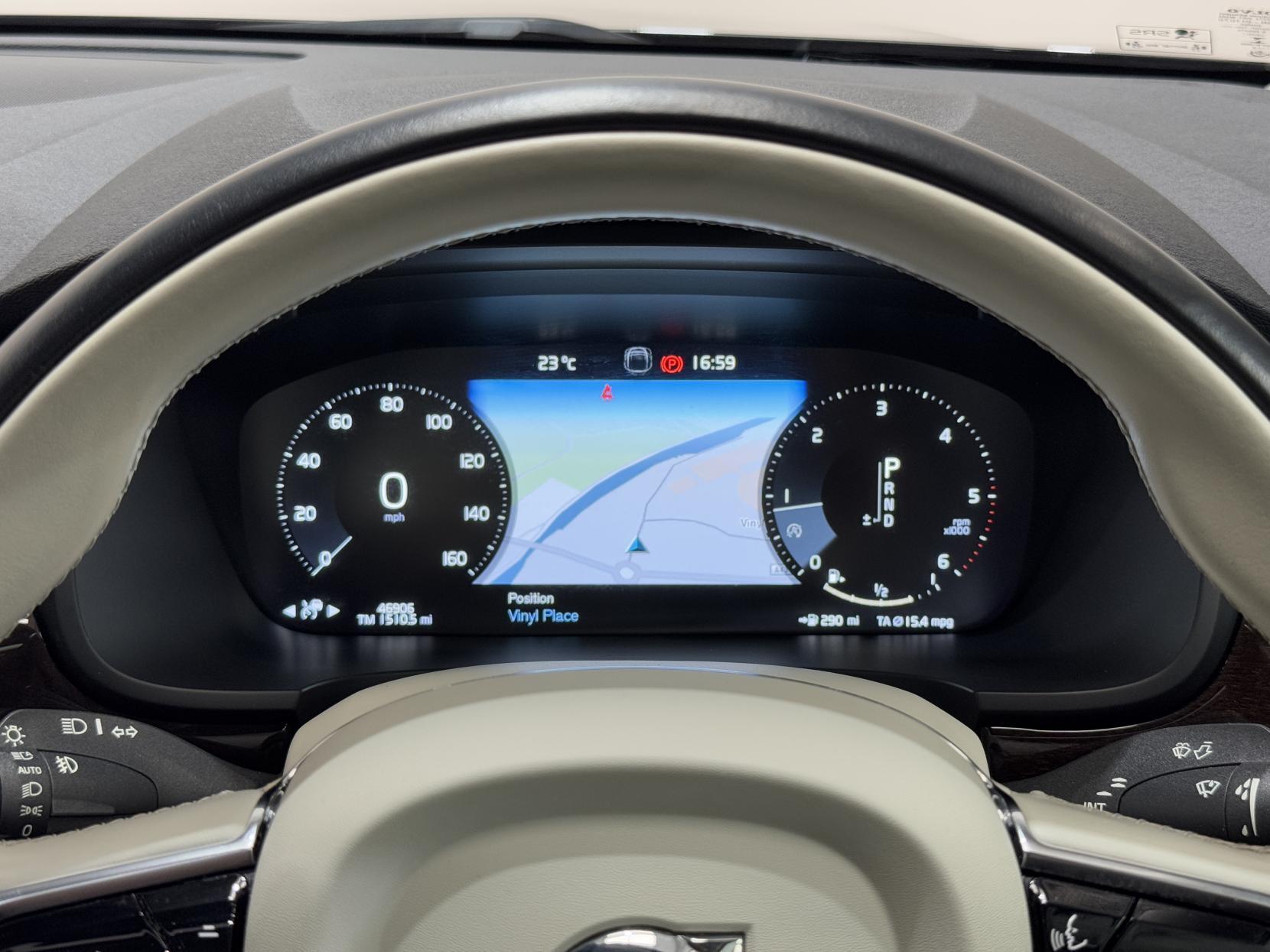 Volvo S90 view 35