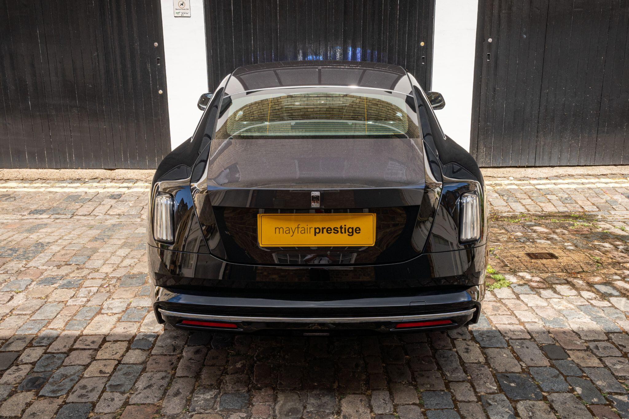 Rolls-Royce Spectre view 19