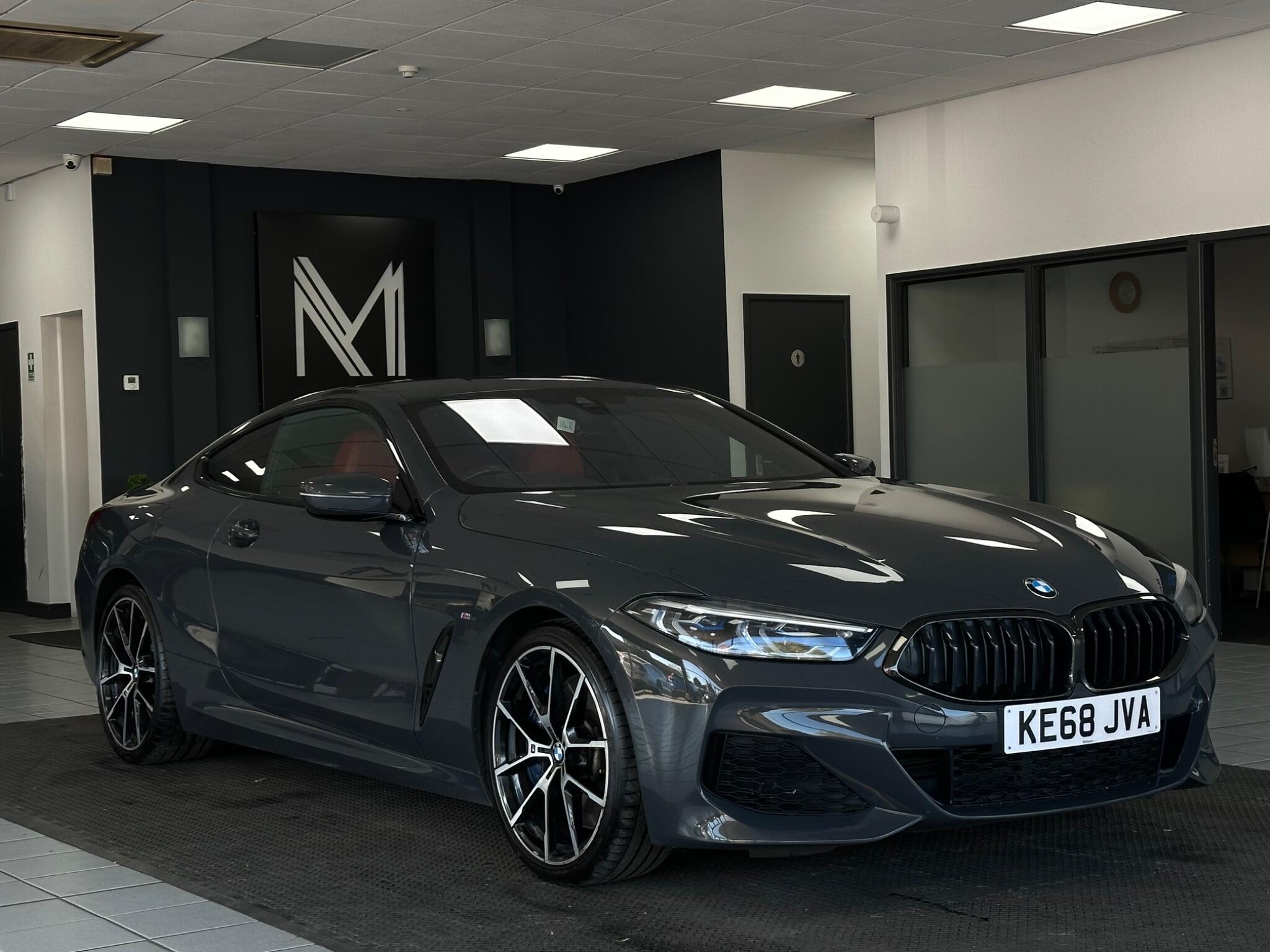 BMW 8 Series view 3