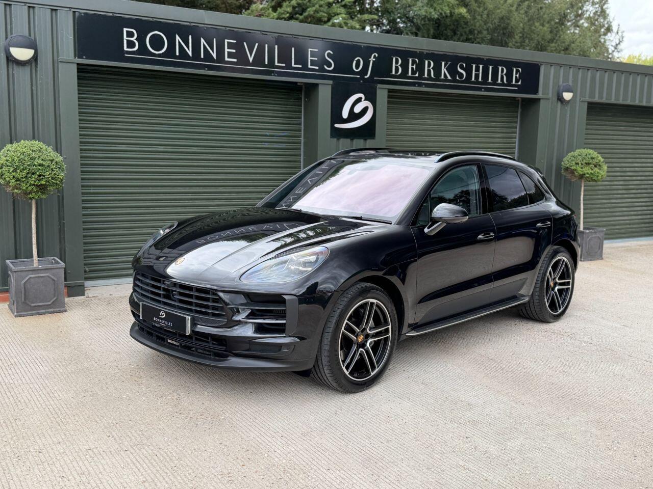 Porsche Macan view 7