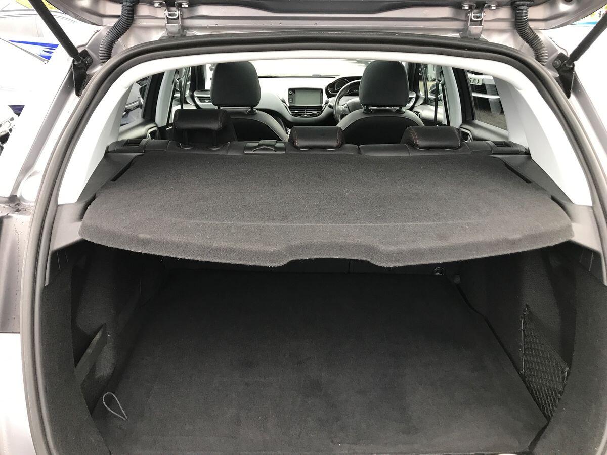 Peugeot 2008 view 8