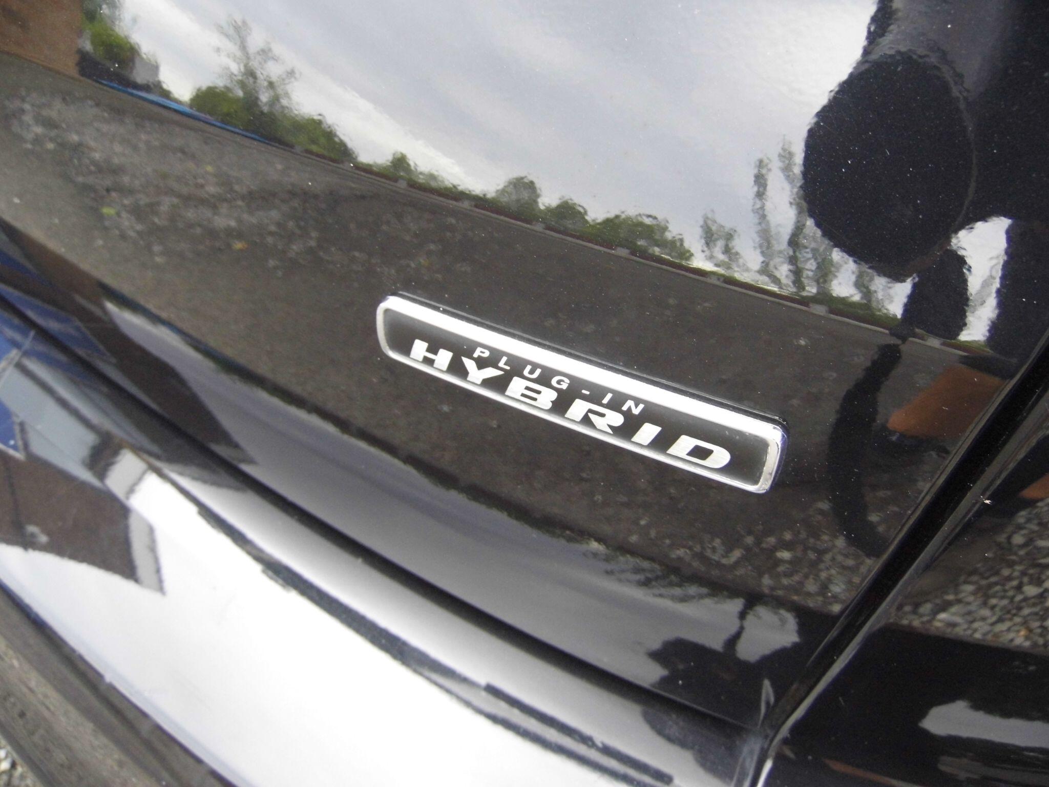 Ford Kuga view 34