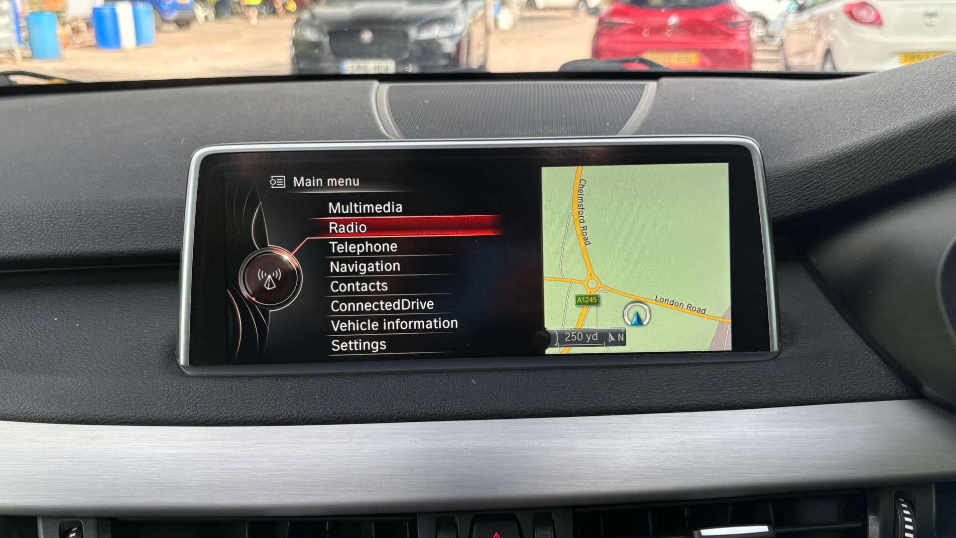 BMW X5 view 31
