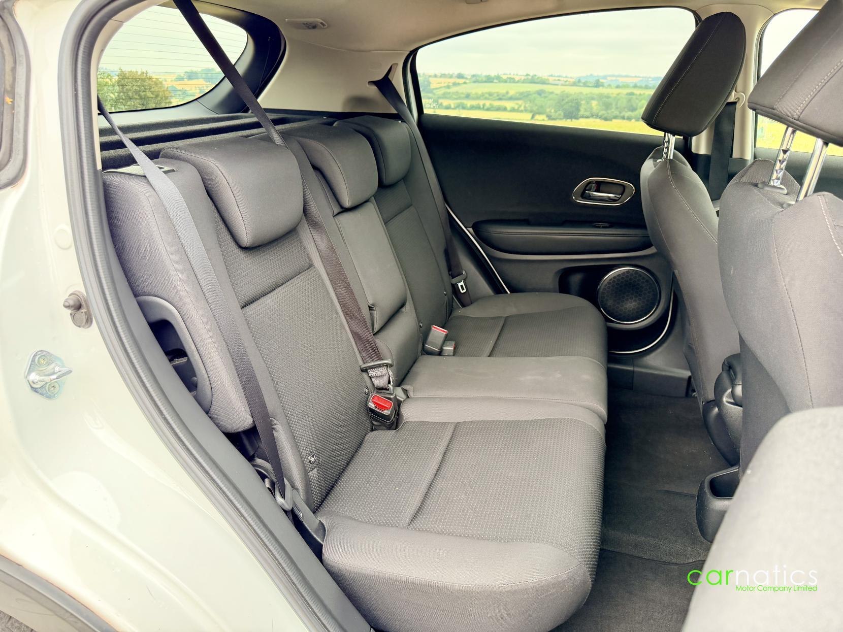Honda HR-V view 40
