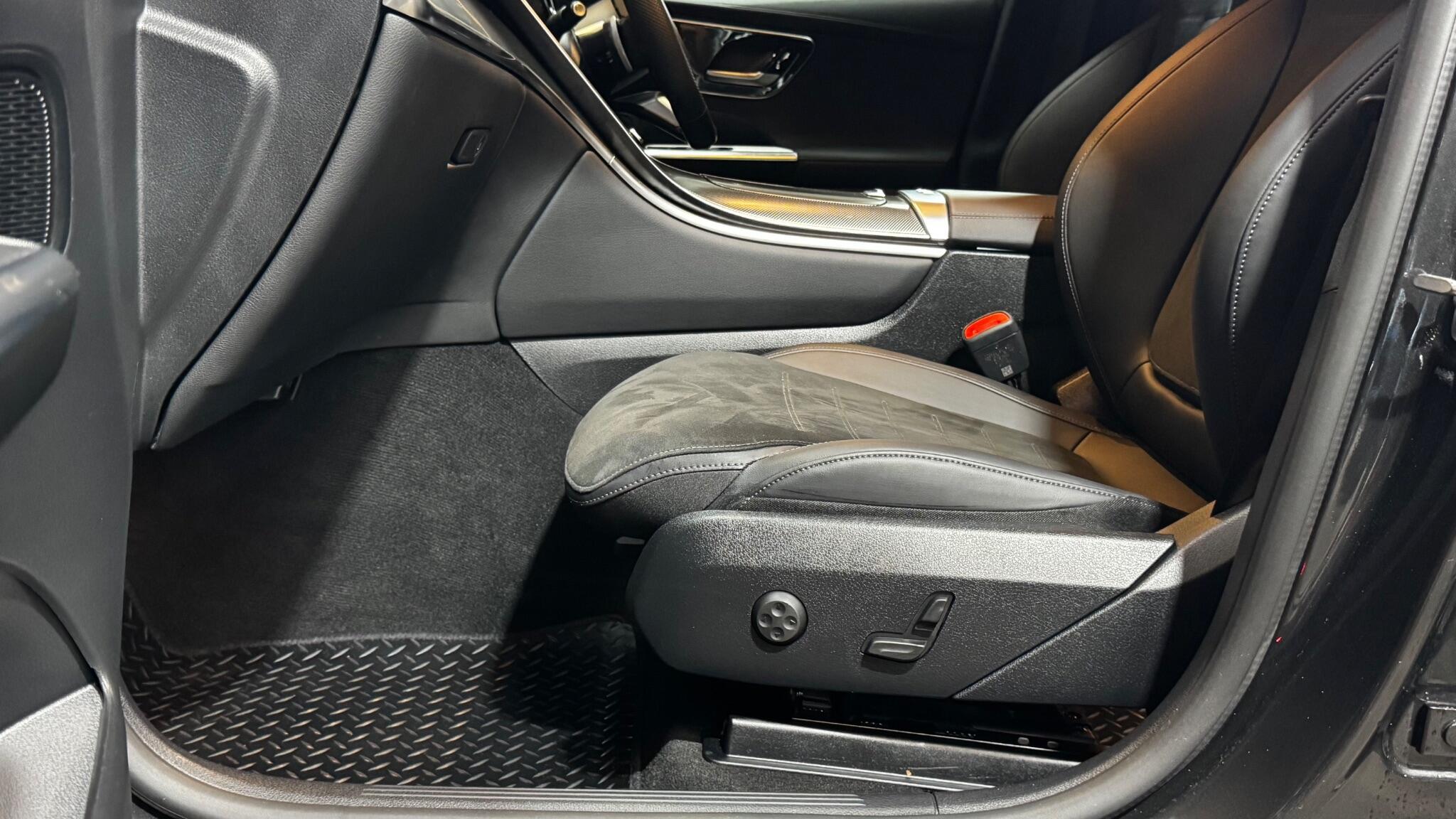 Mercedes-Benz GLC view 55