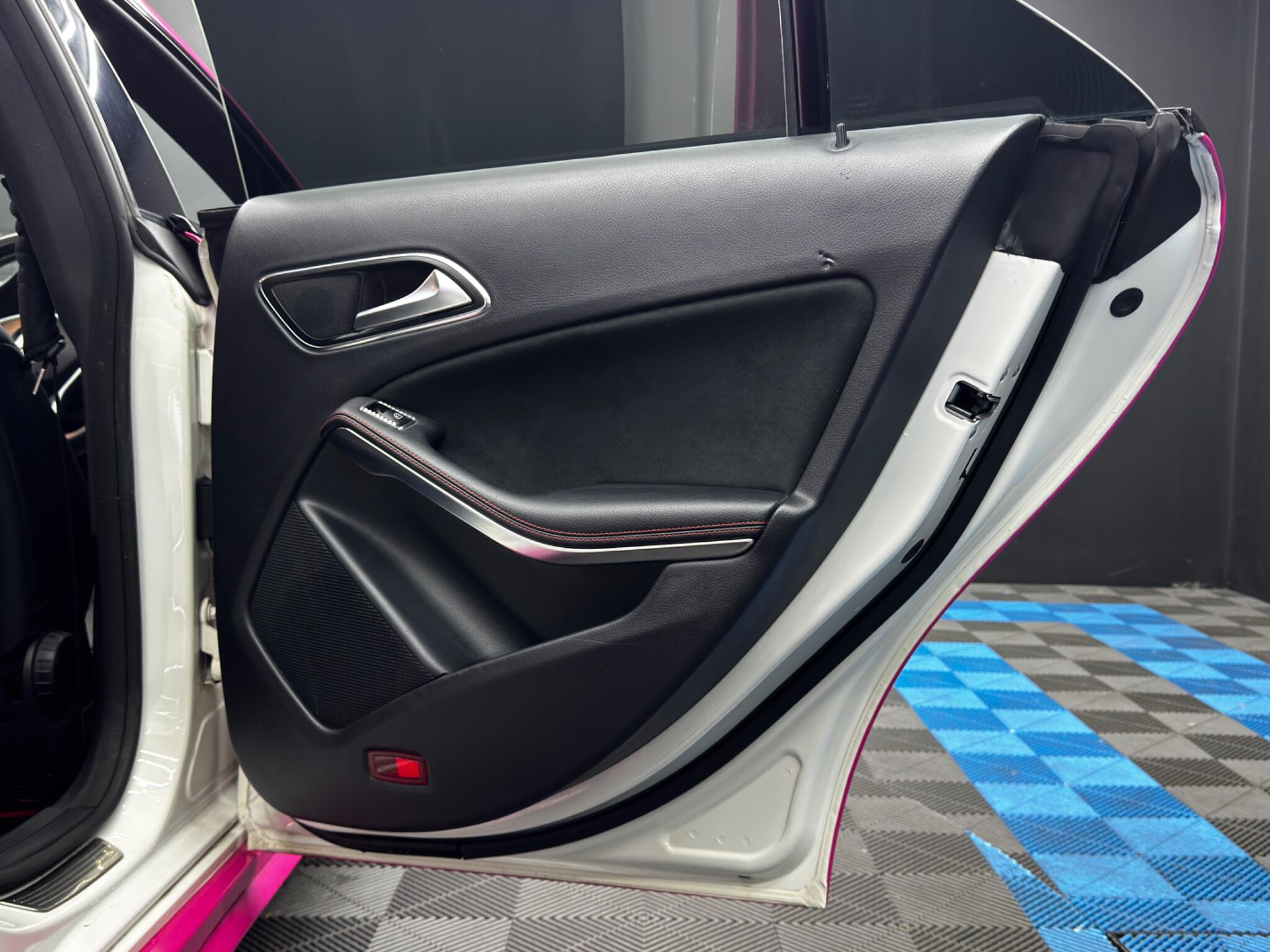 Mercedes-Benz Cla view 36