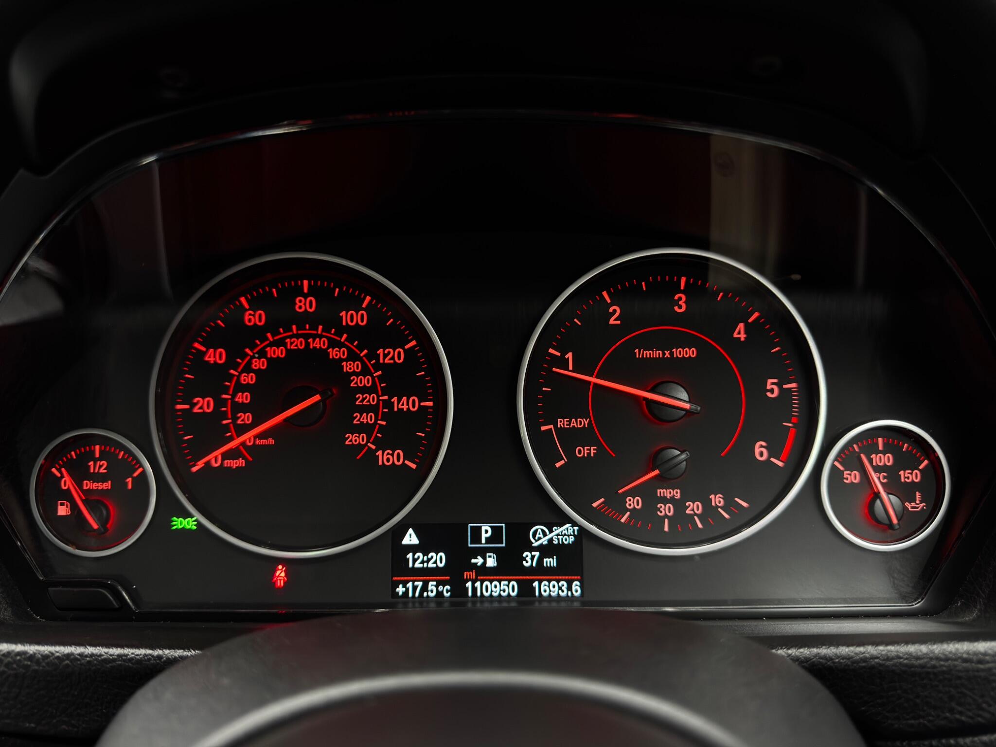 BMW 3 Series view 22