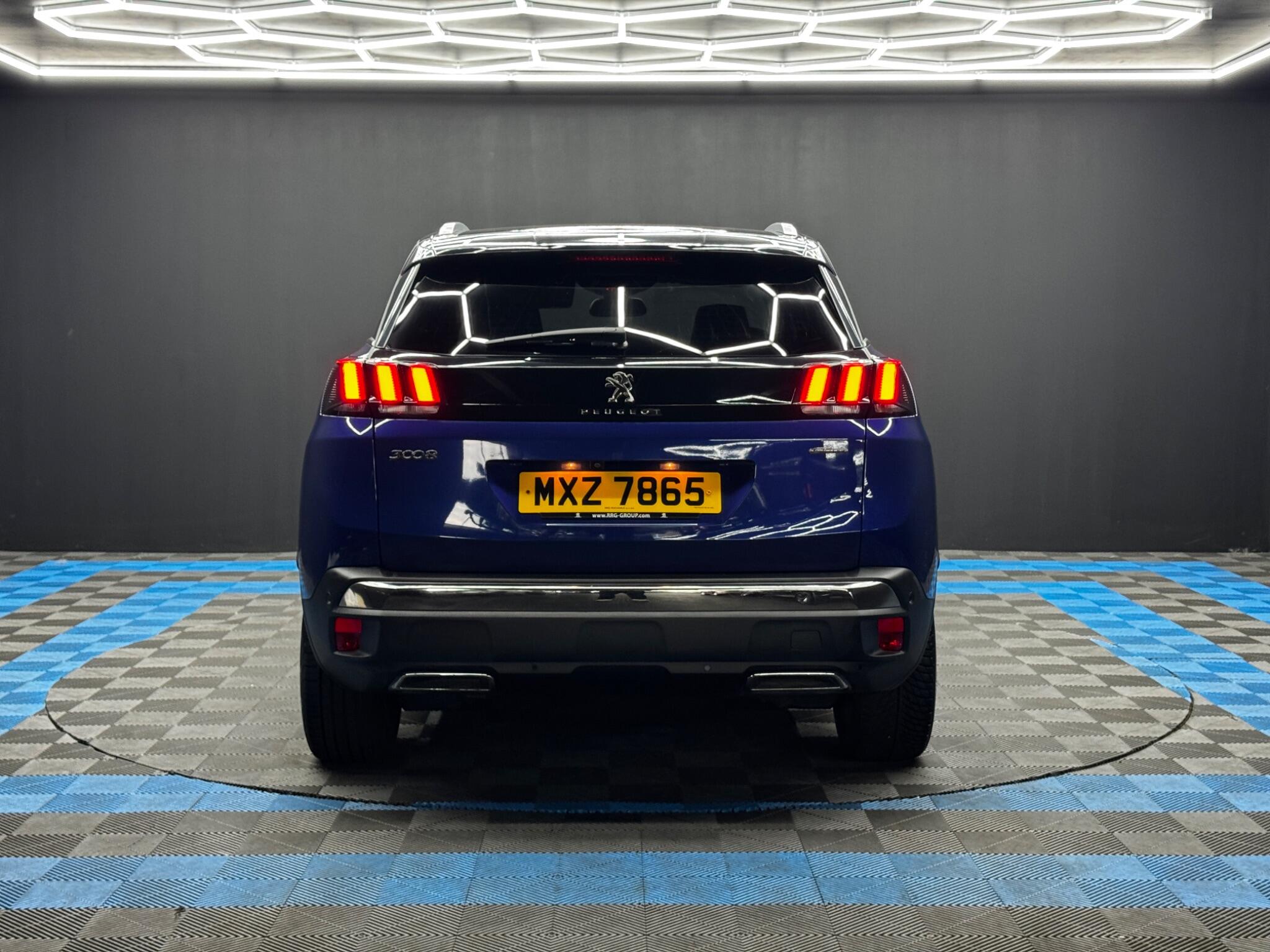 Peugeot 3008 view 6
