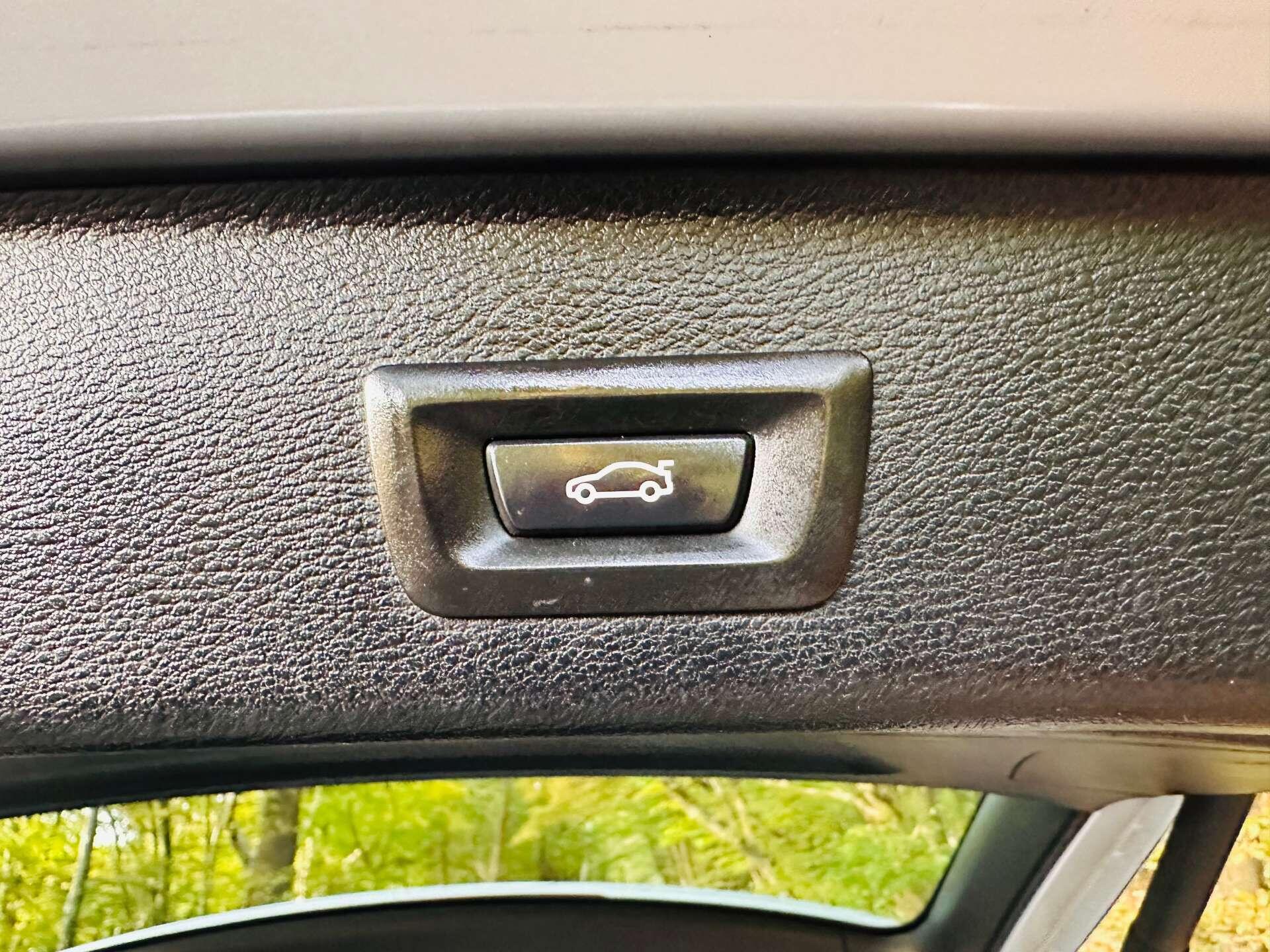 BMW X3 view 45
