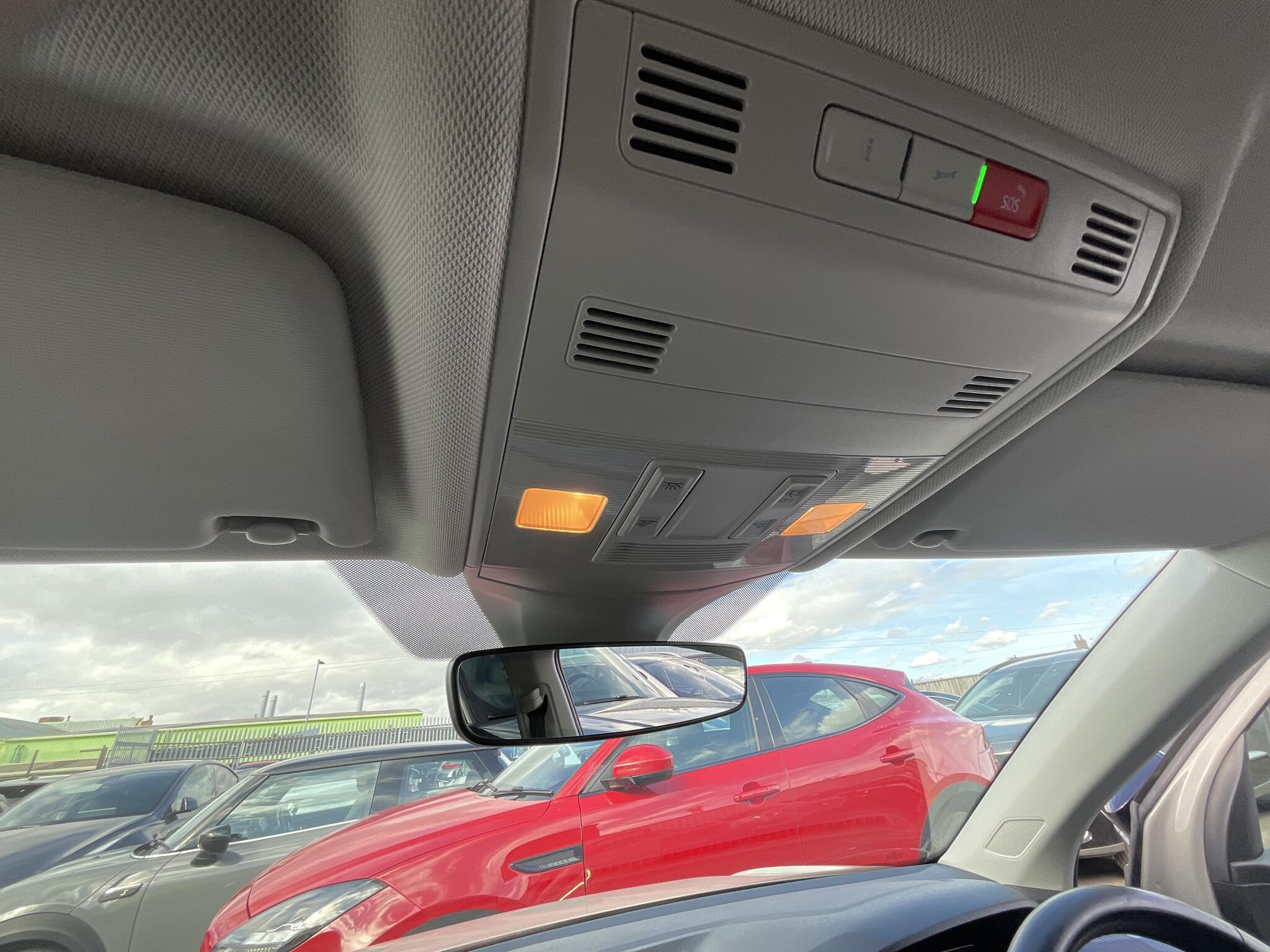 Volkswagen T-Cross view 32