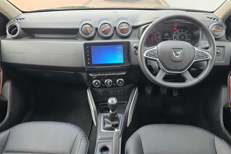 Dacia Duster view 12