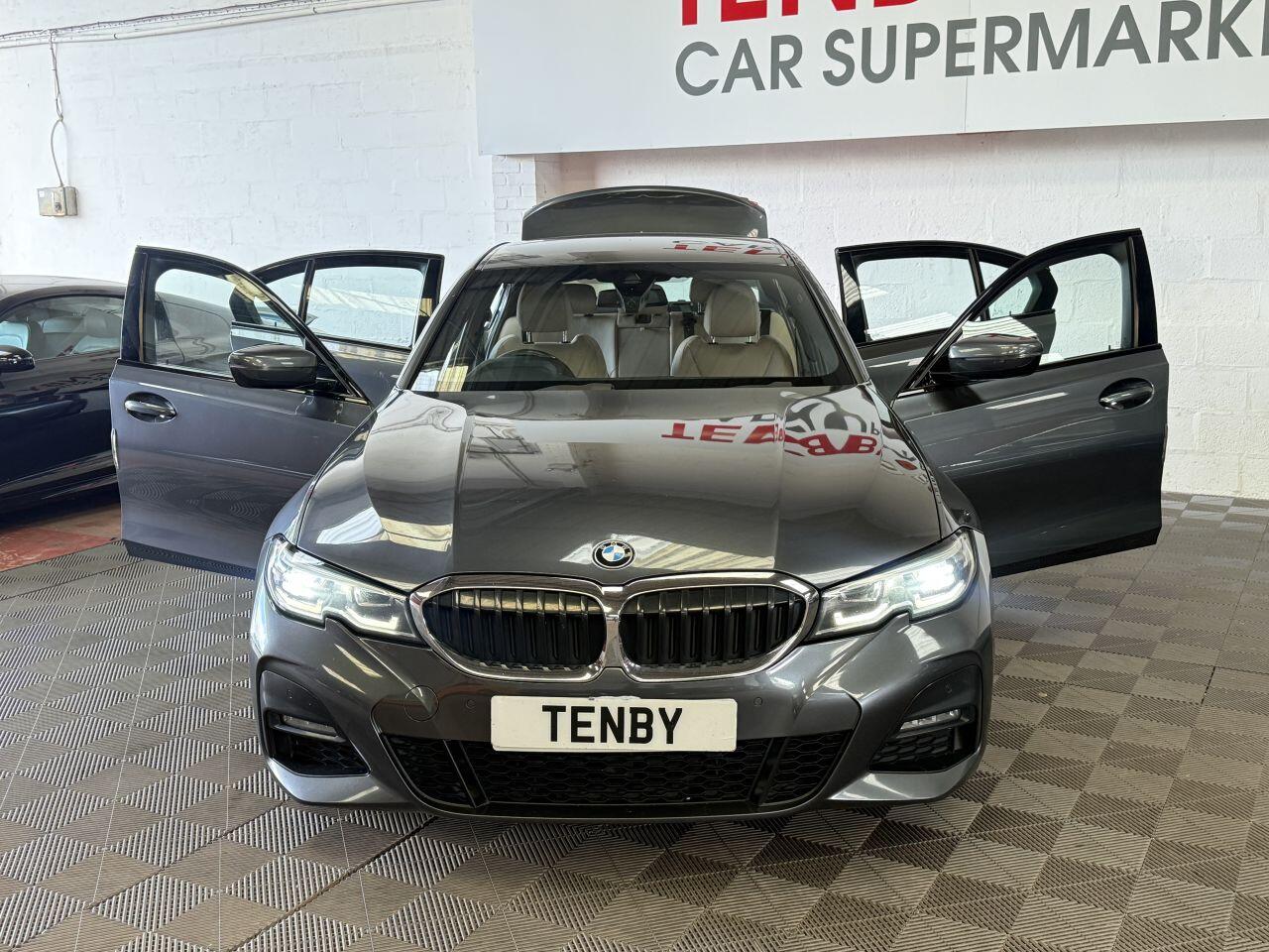 BMW 3 Series view 12