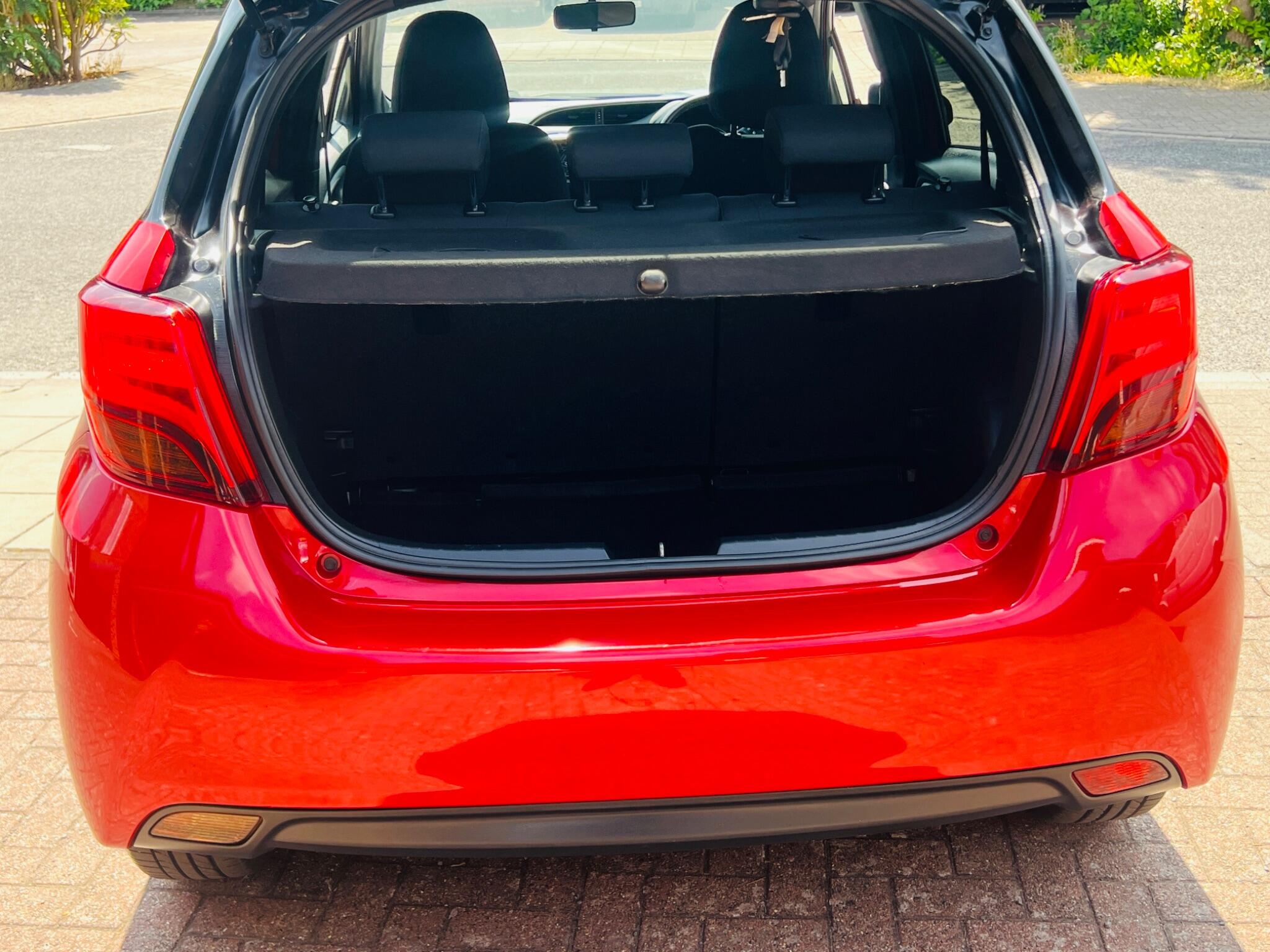 Toyota Yaris view 50