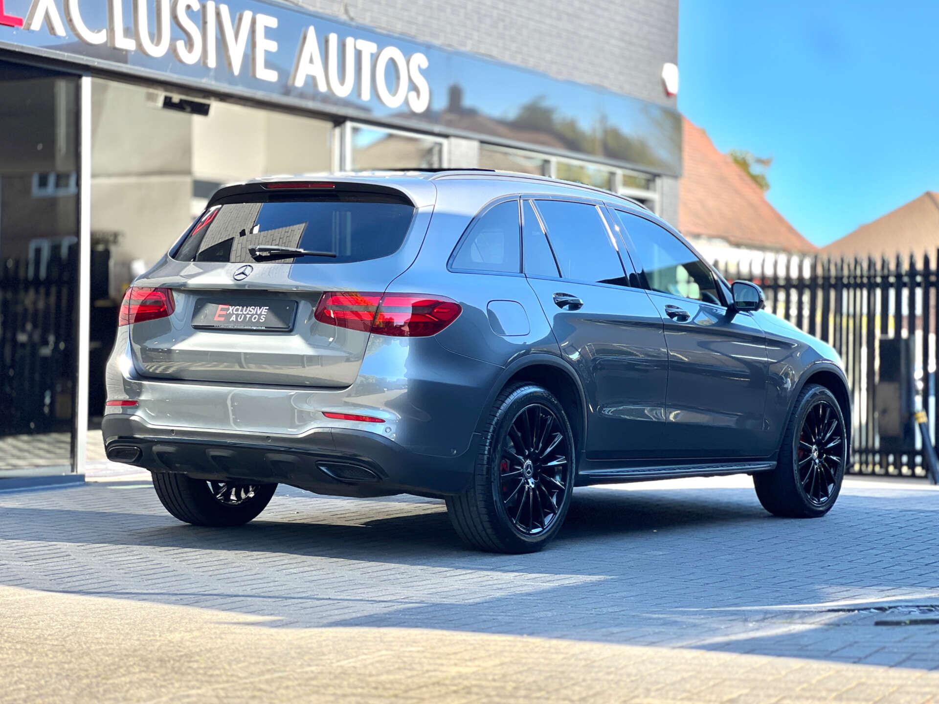 Mercedes-Benz GLC view 3
