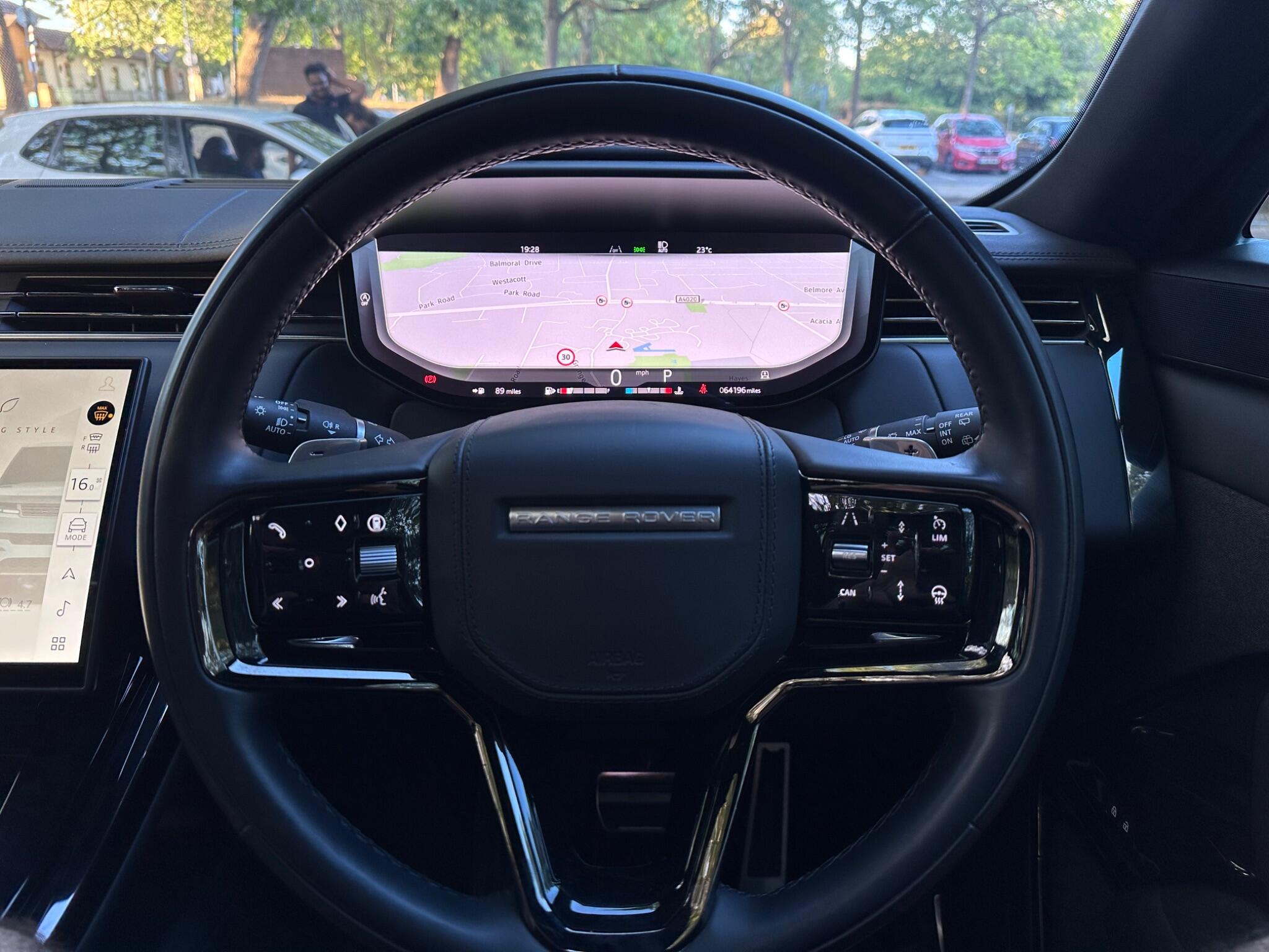 Land Rover Range Rover Sport view 28