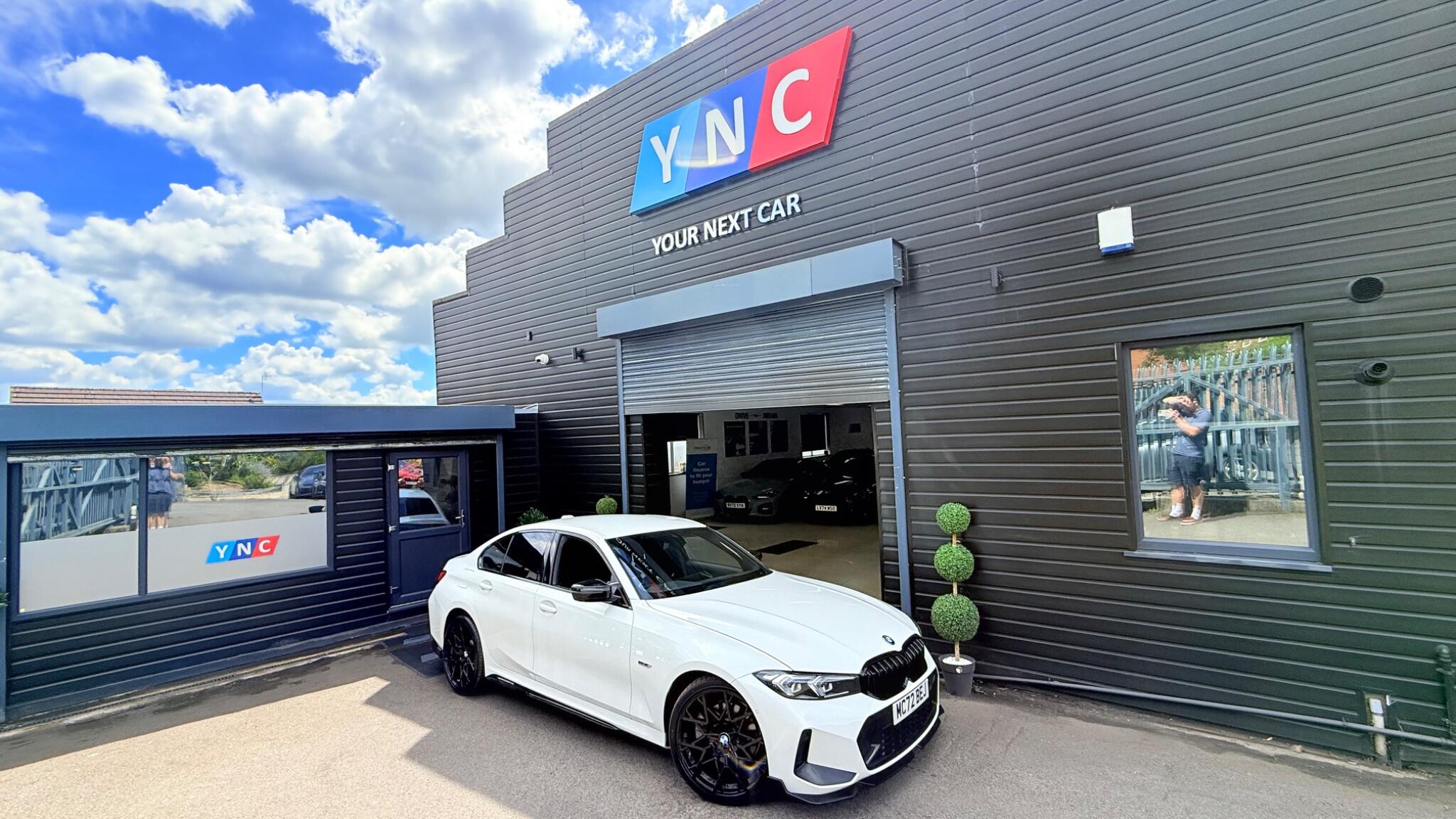 BMW 3 Series view 7