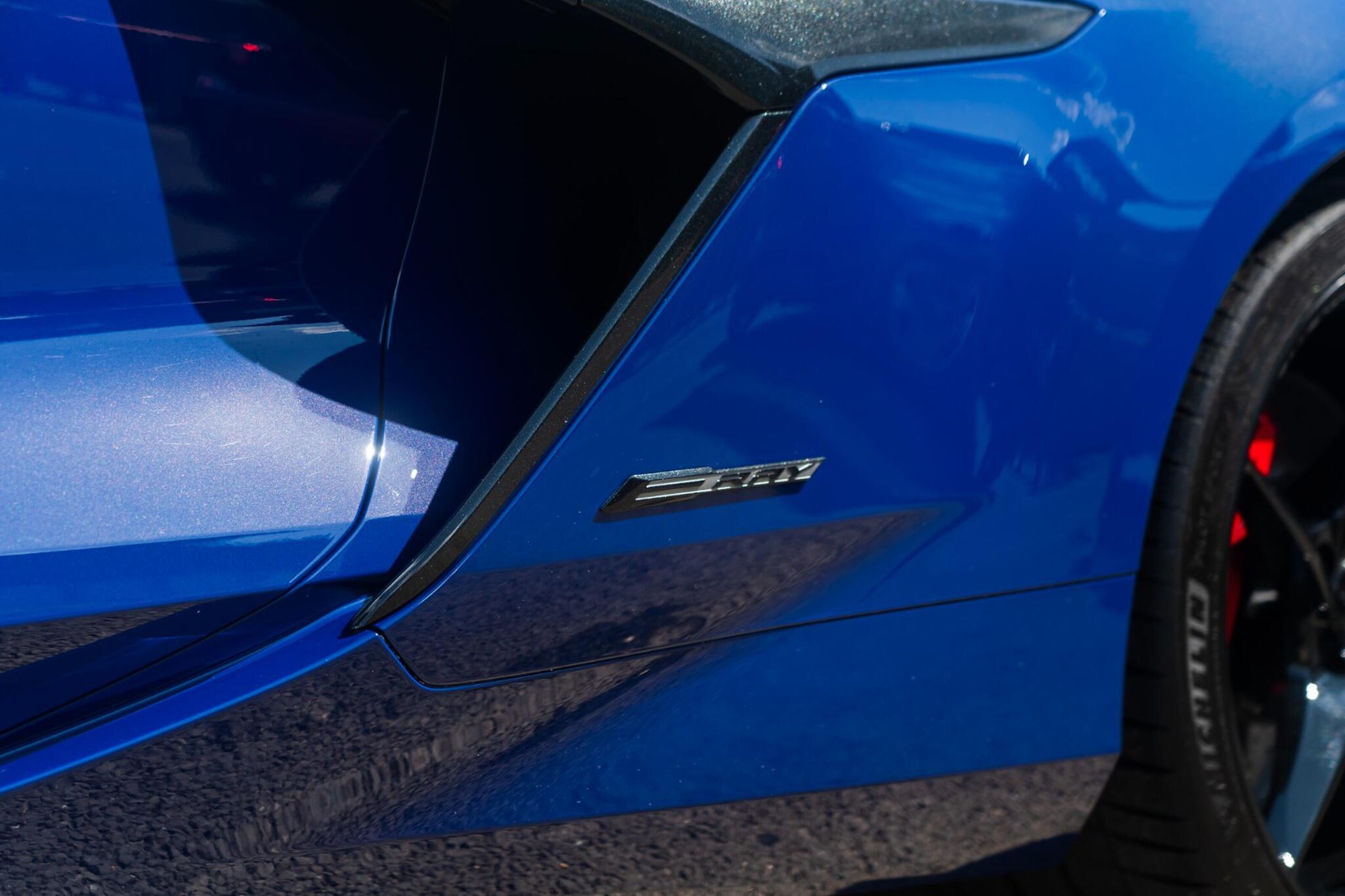Chevrolet Corvette view 5
