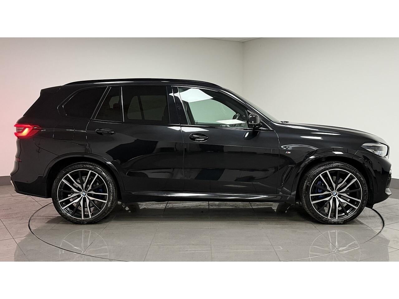 BMW X5 view 10