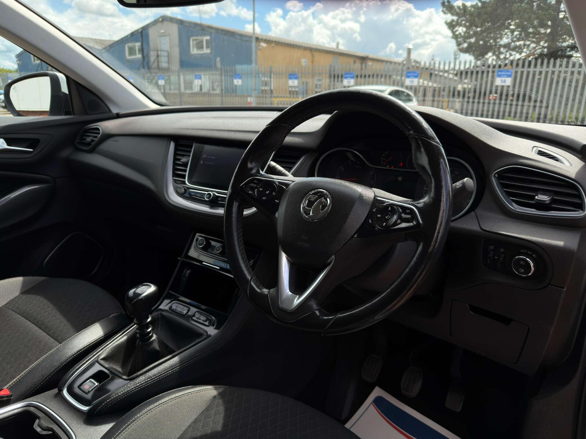 Vauxhall Grandland X view 21