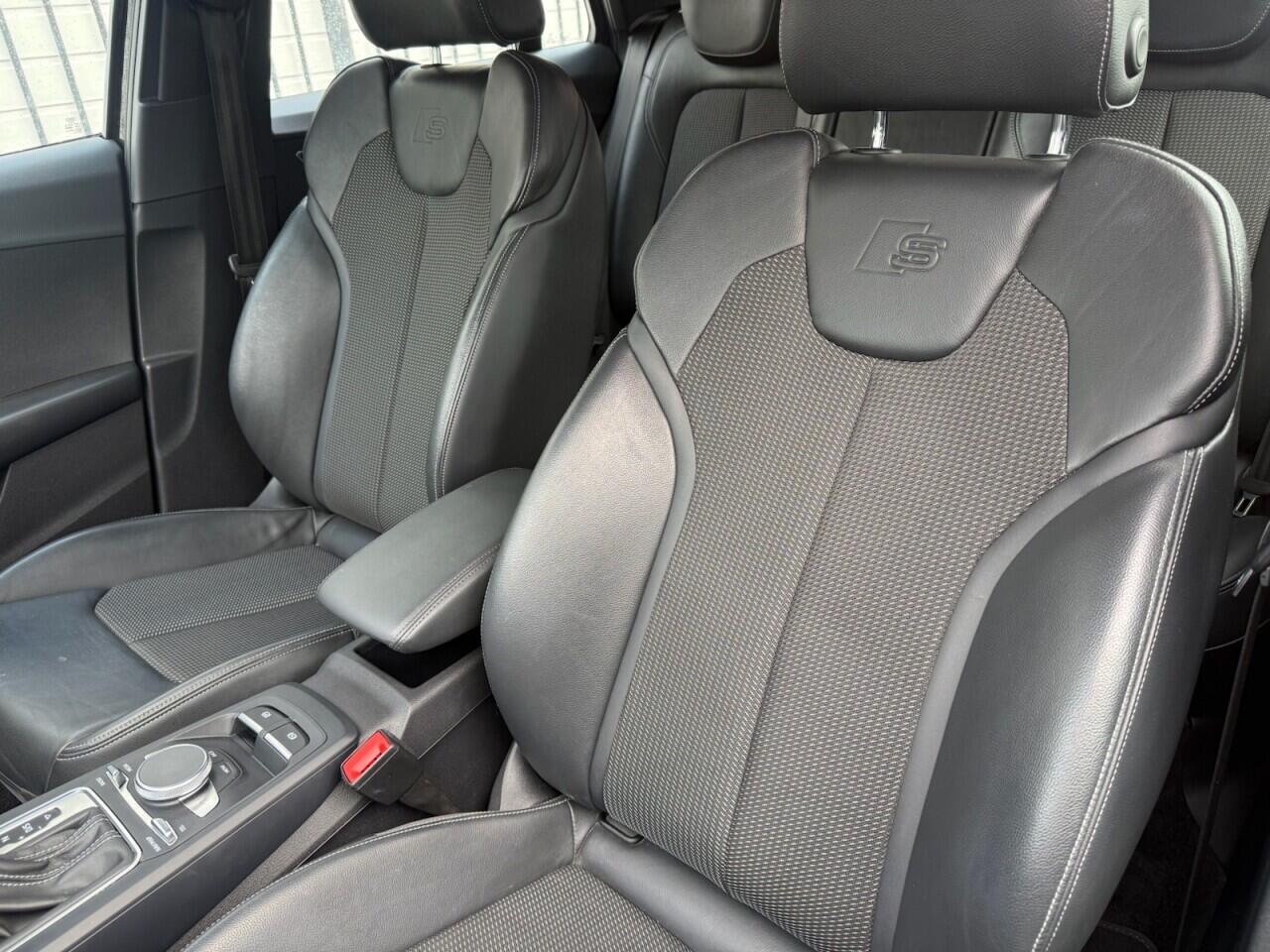 Audi Q2 view 14