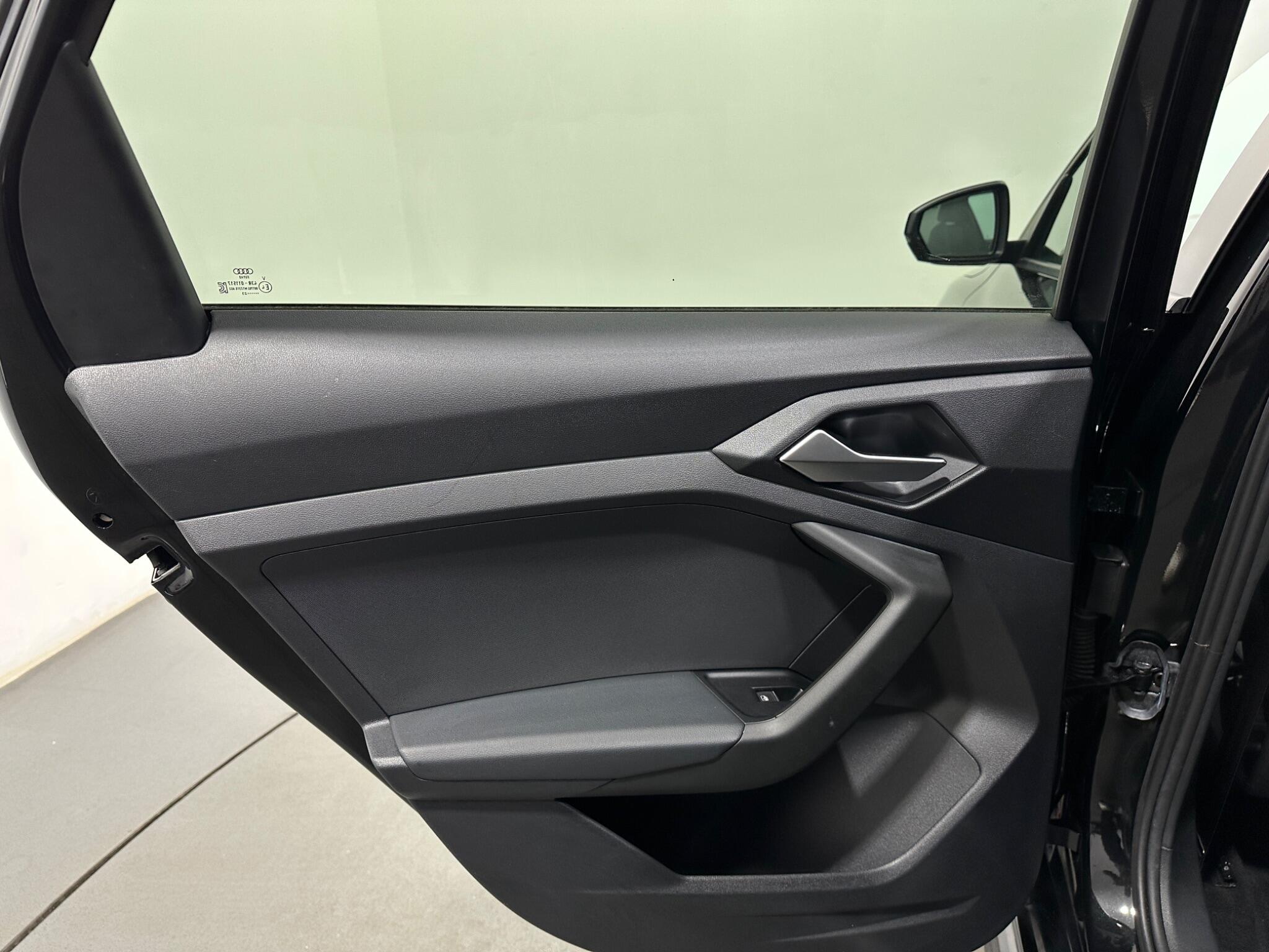 Audi A1 view 39