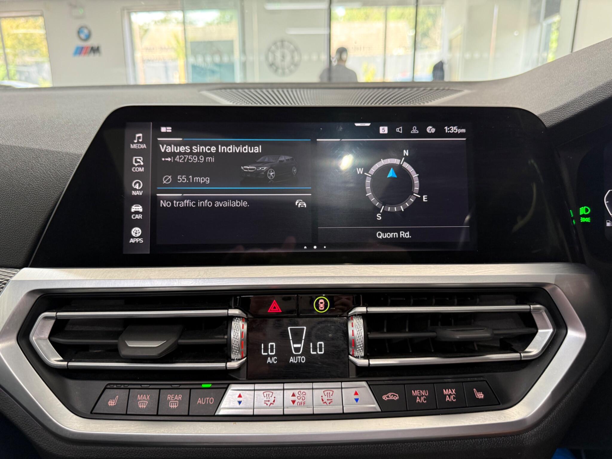 BMW 3 Series view 23
