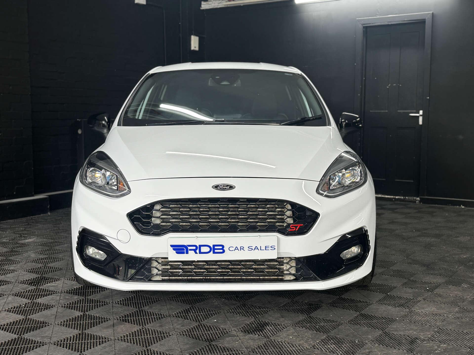 Ford Fiesta view 5