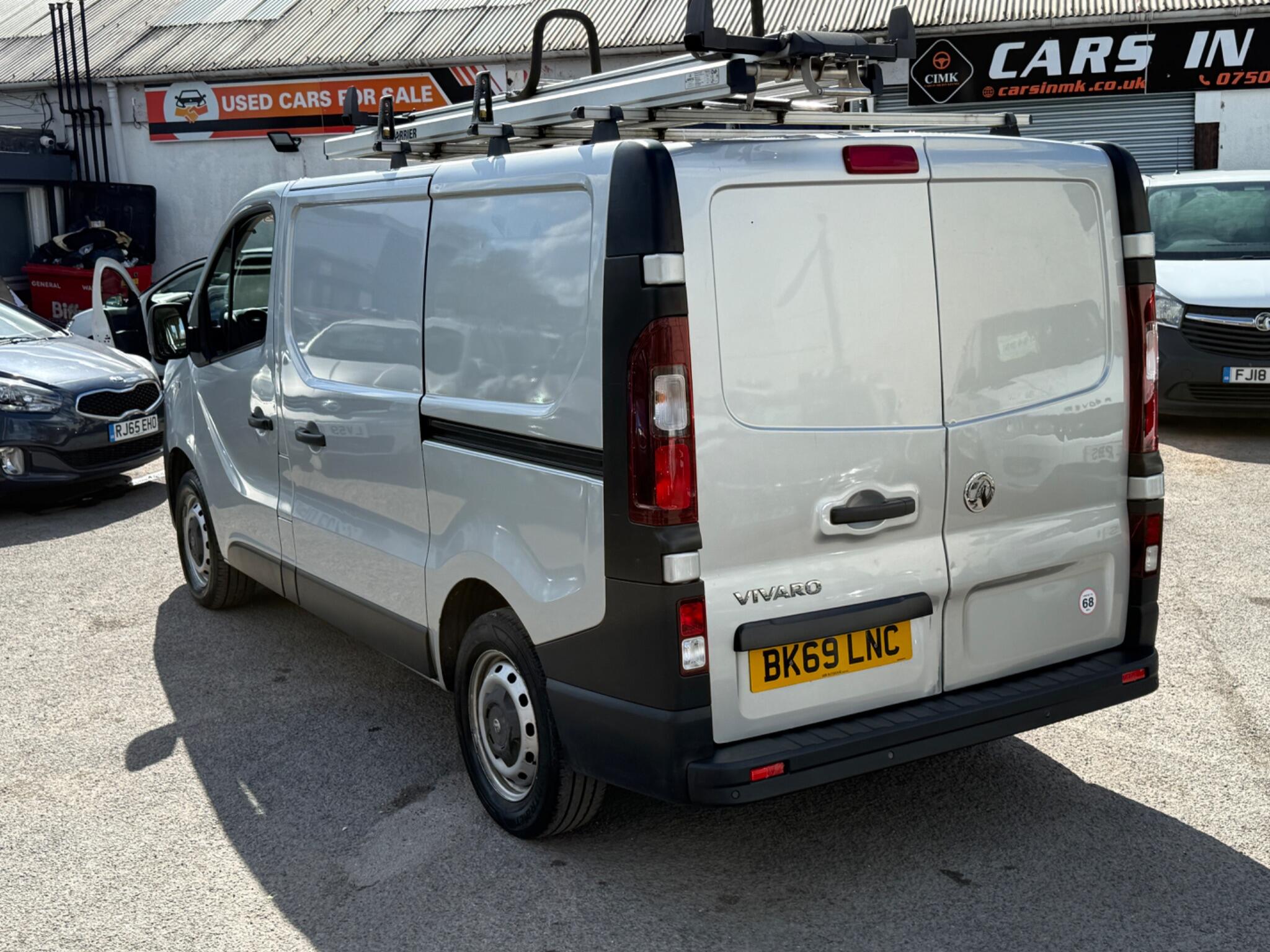 Vauxhall Vivaro - Image 15