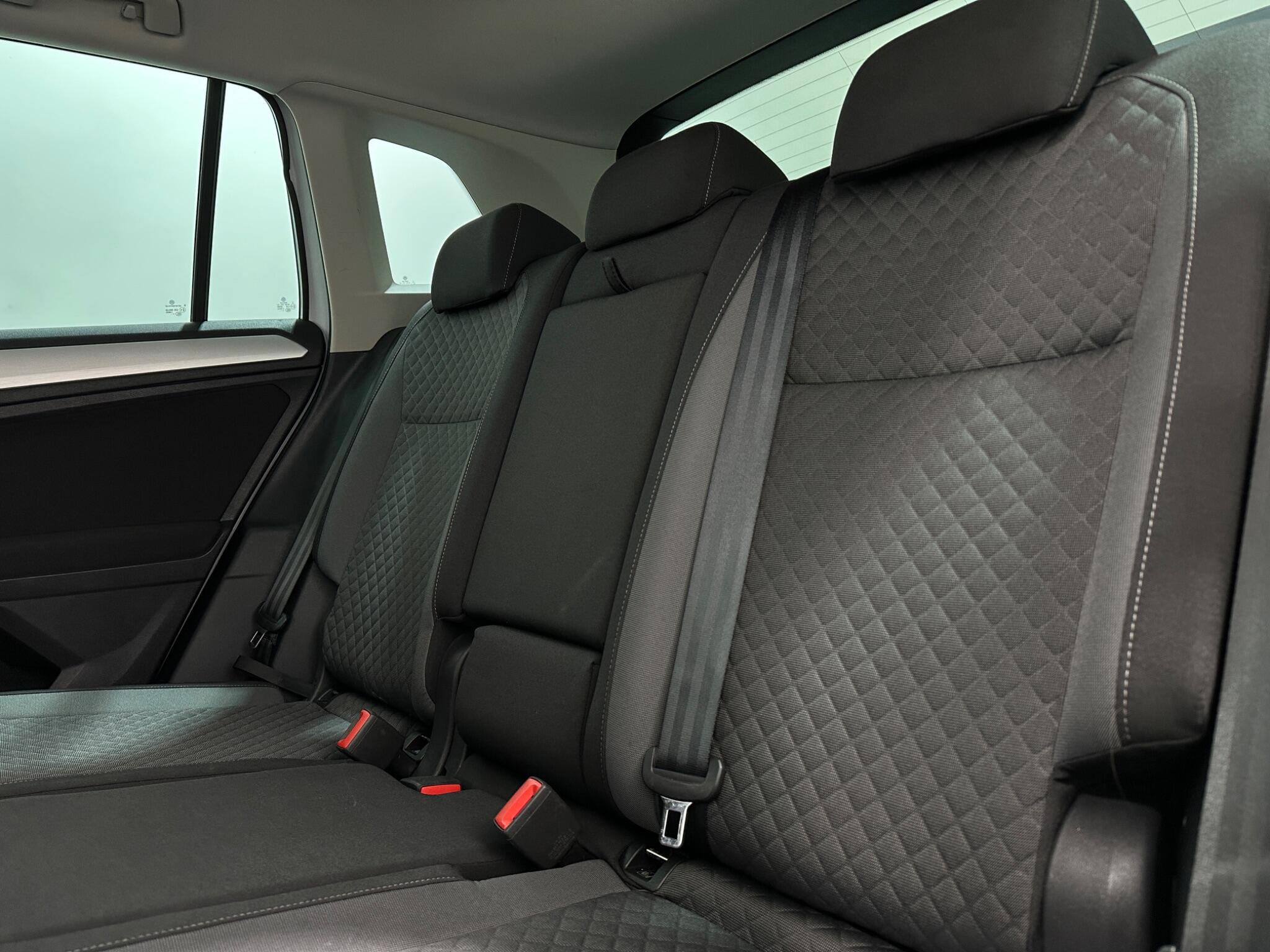 Volkswagen Tiguan view 39