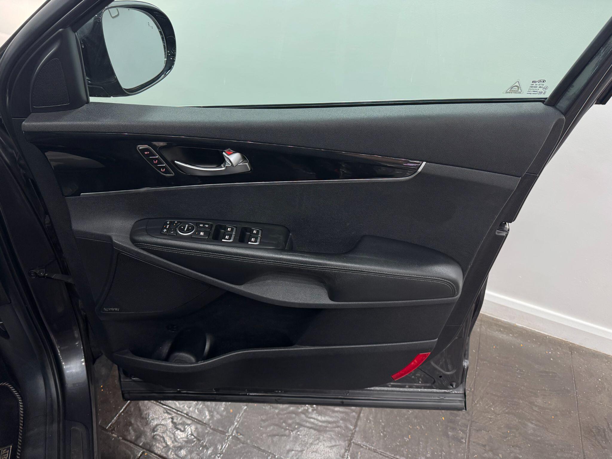Kia Sorento view 29