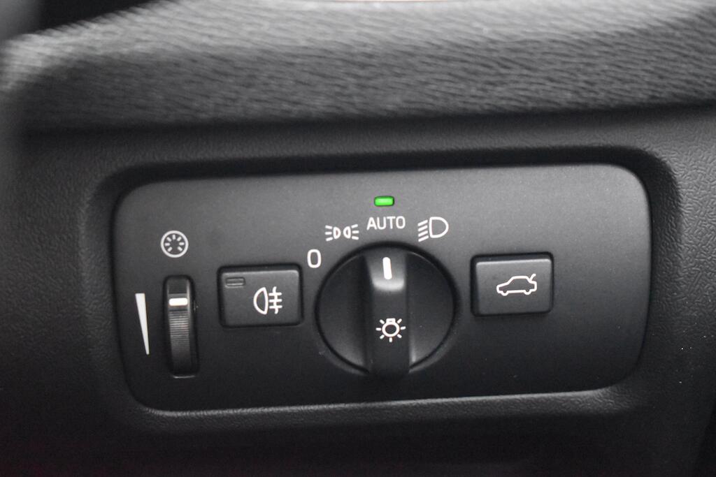 Volvo V40 view 51
