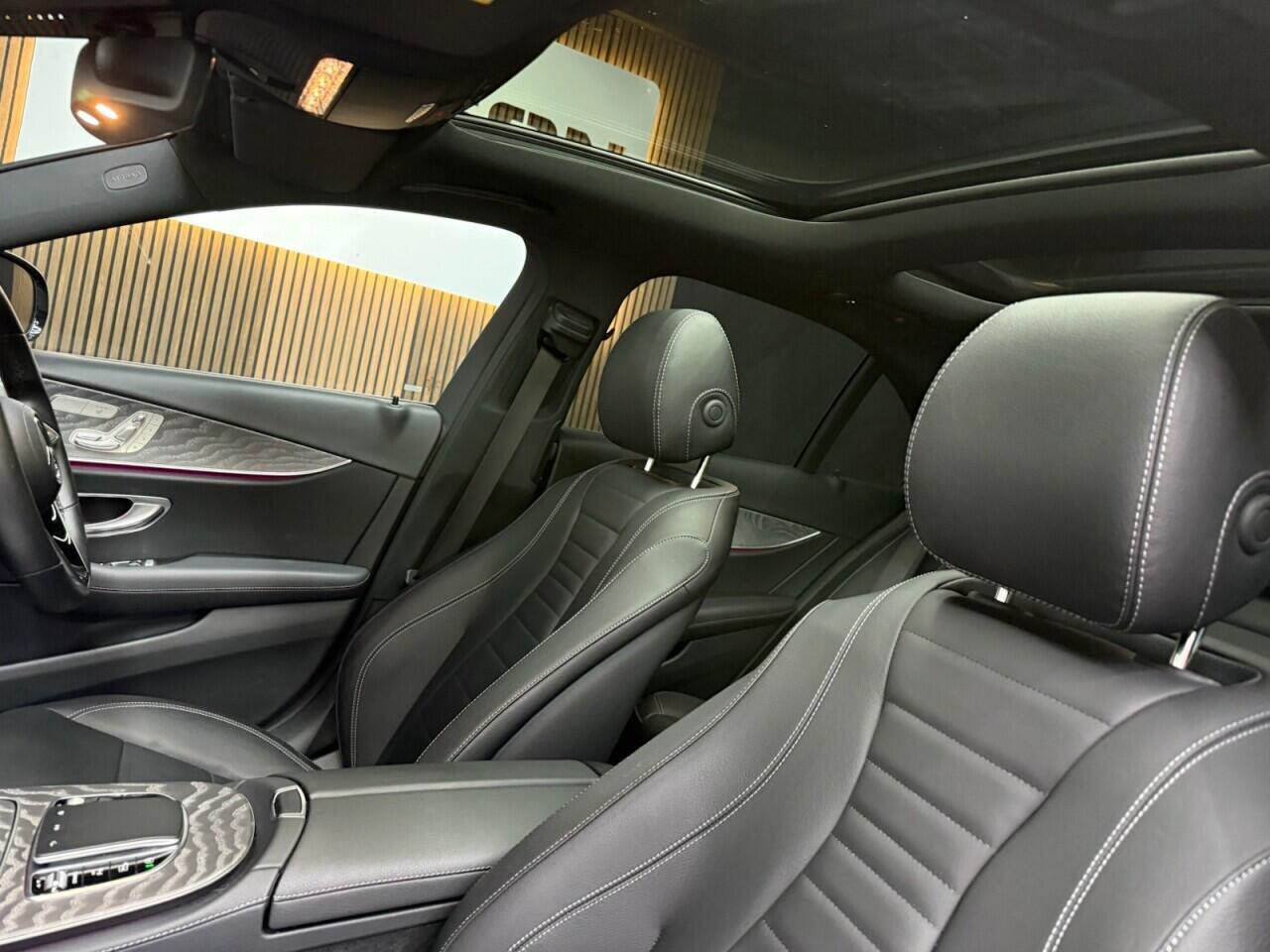 Mercedes-Benz E-Class view 30