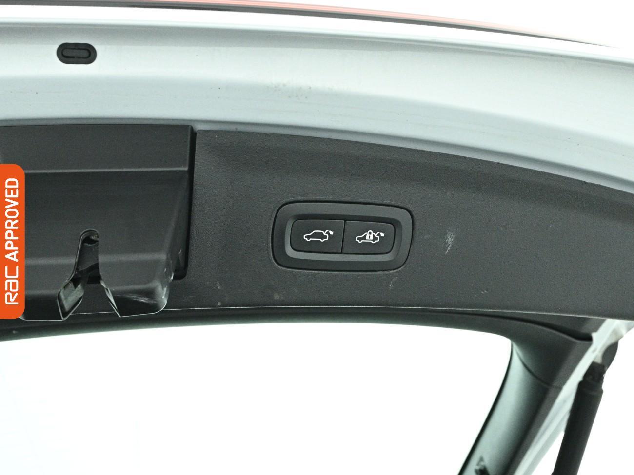 Polestar 2 view 27