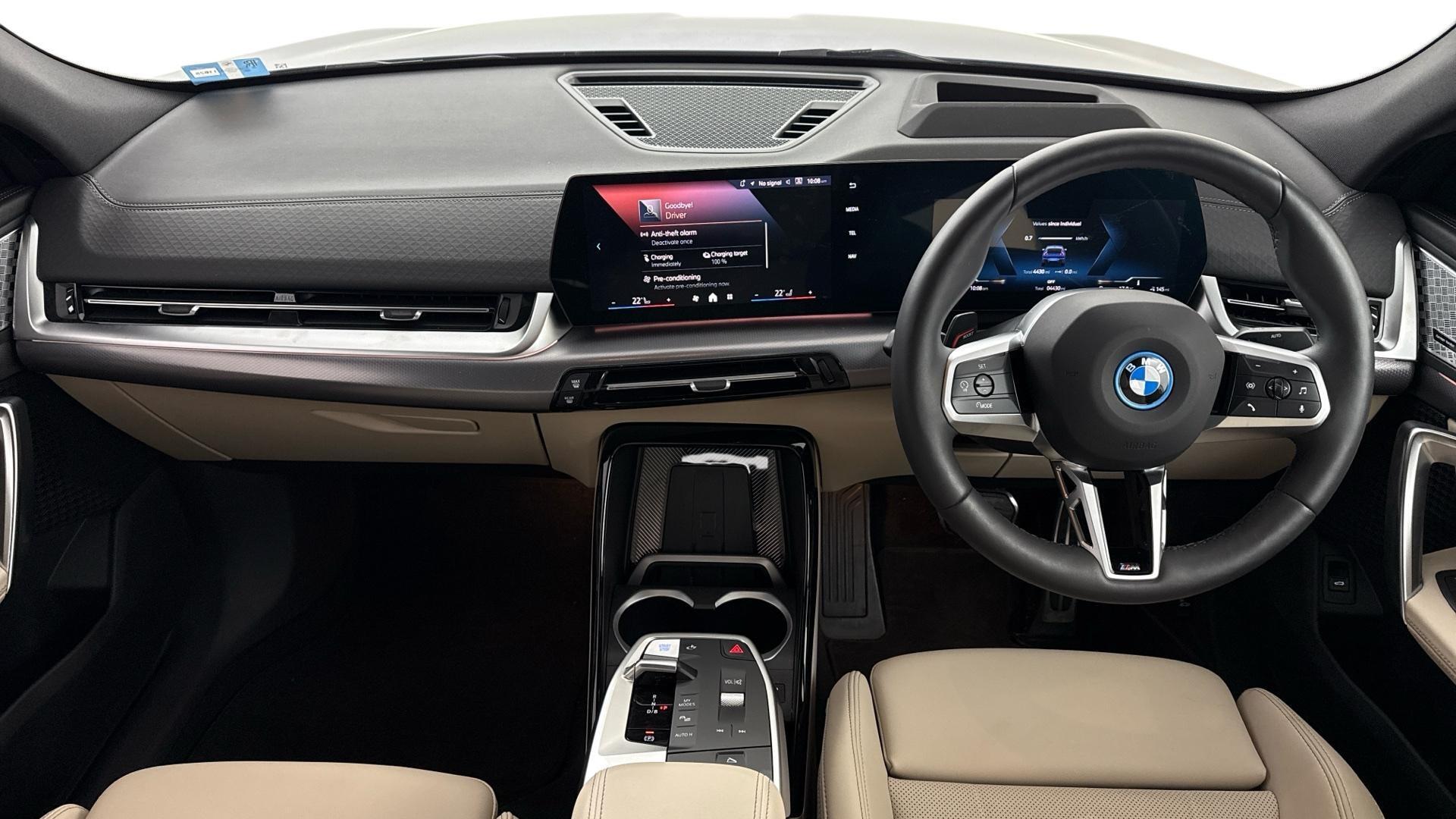 BMW Ix2 view 4