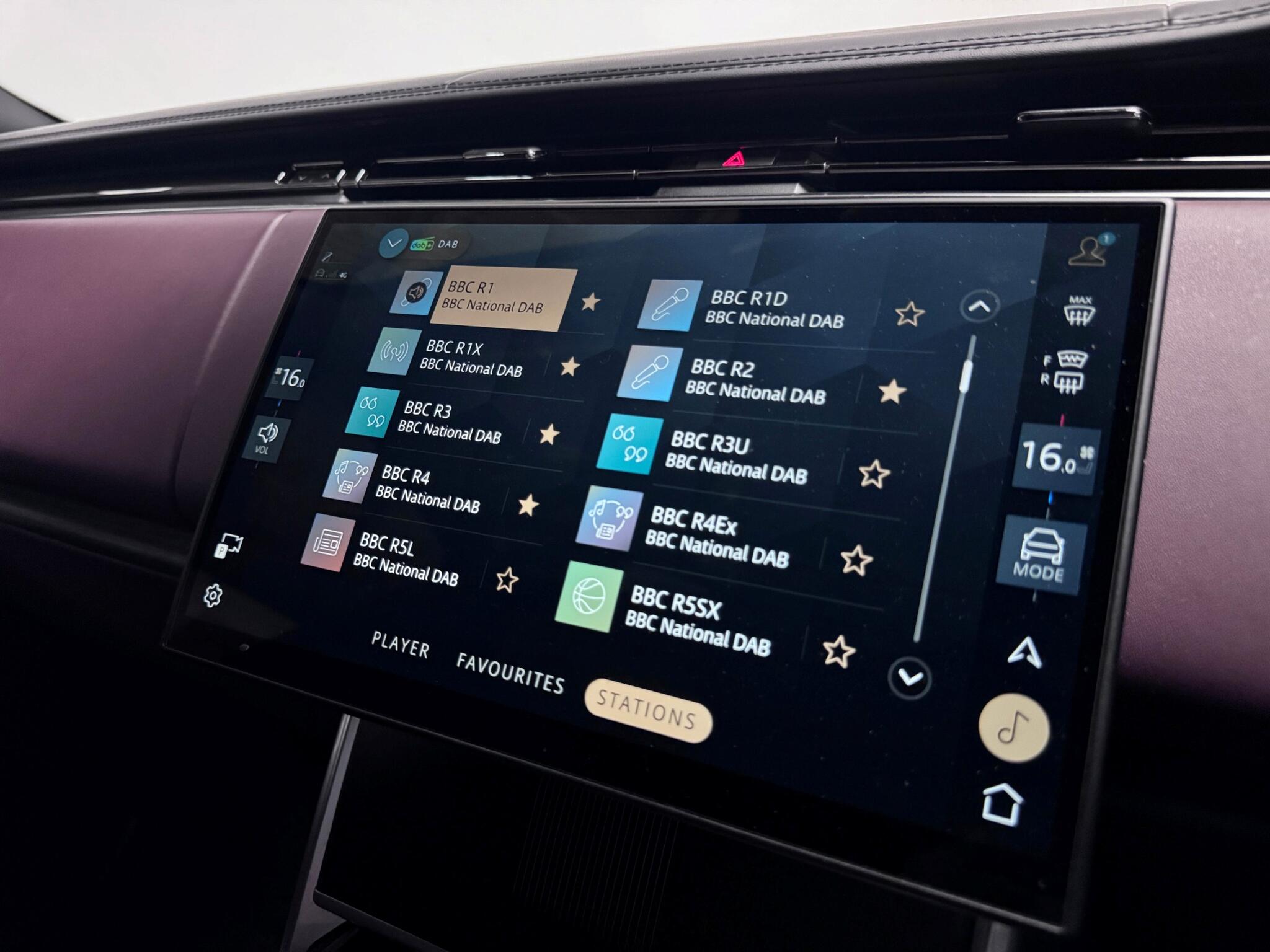 Land Rover Range Rover view 71