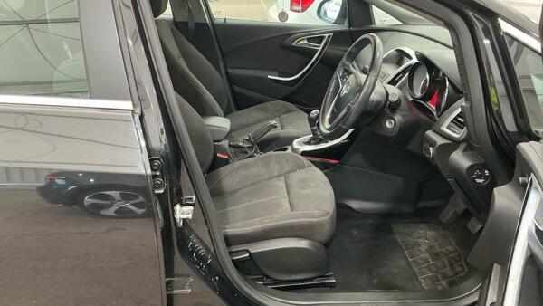 Vauxhall Astra view 11